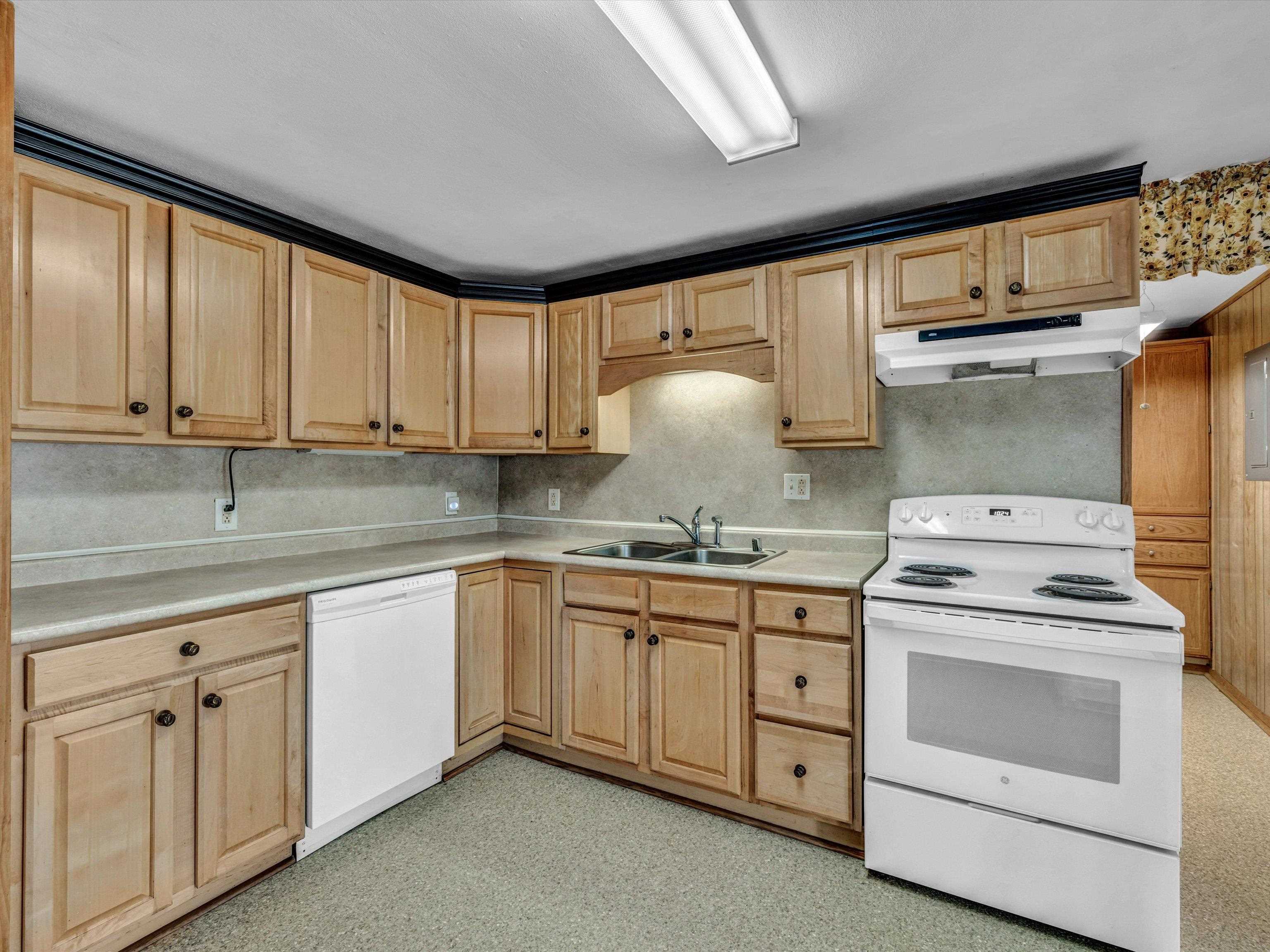 1730 Mount Vernon Drive, Owensboro, Kentucky 42303, 3 Bedrooms Bedrooms, ,1 BathroomBathrooms,Single Family Residence,For Sale,Mount Vernon Drive,88485