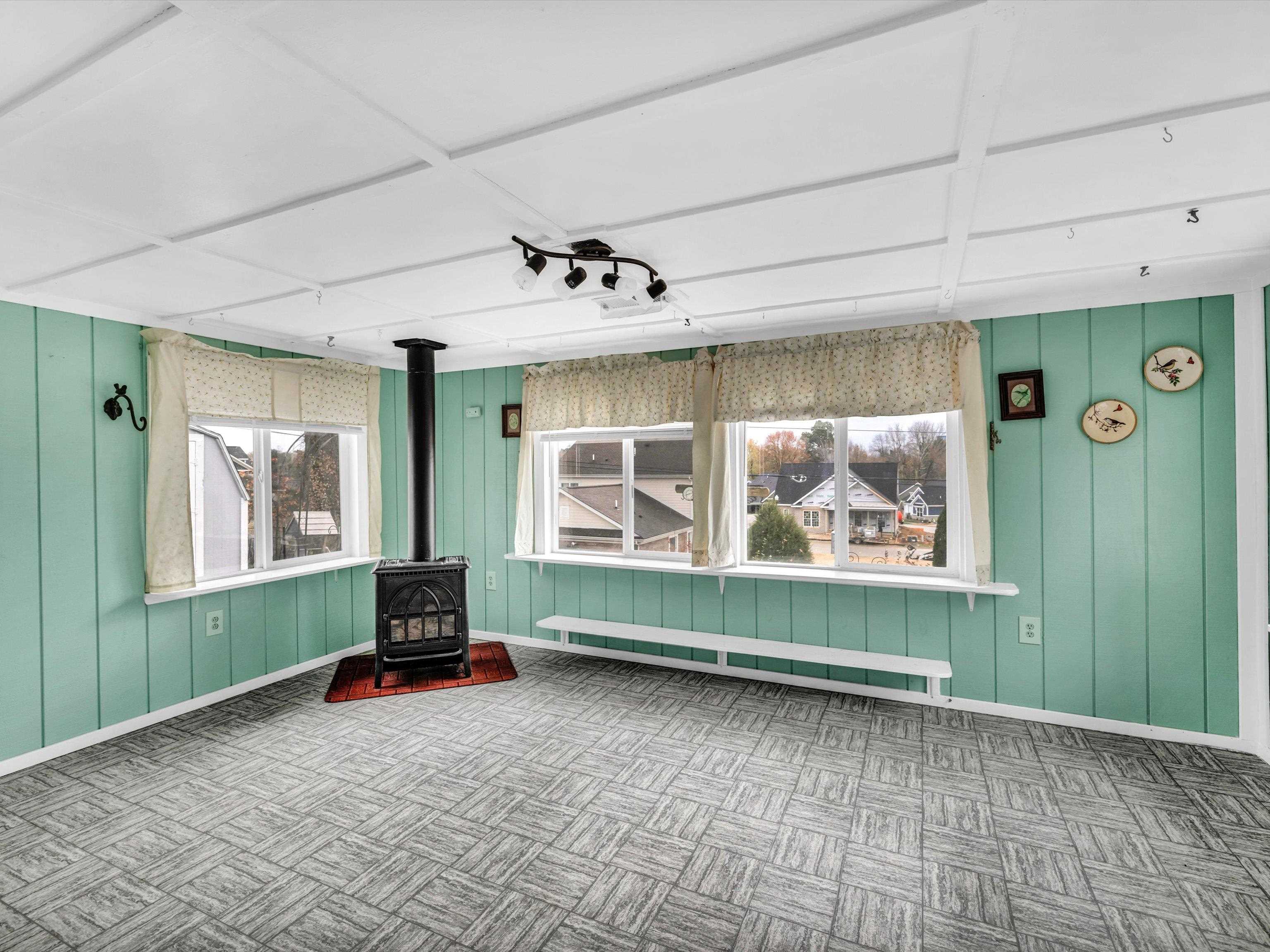 1730 Mount Vernon Drive, Owensboro, Kentucky 42303, 3 Bedrooms Bedrooms, ,1 BathroomBathrooms,Single Family Residence,For Sale,Mount Vernon Drive,88485