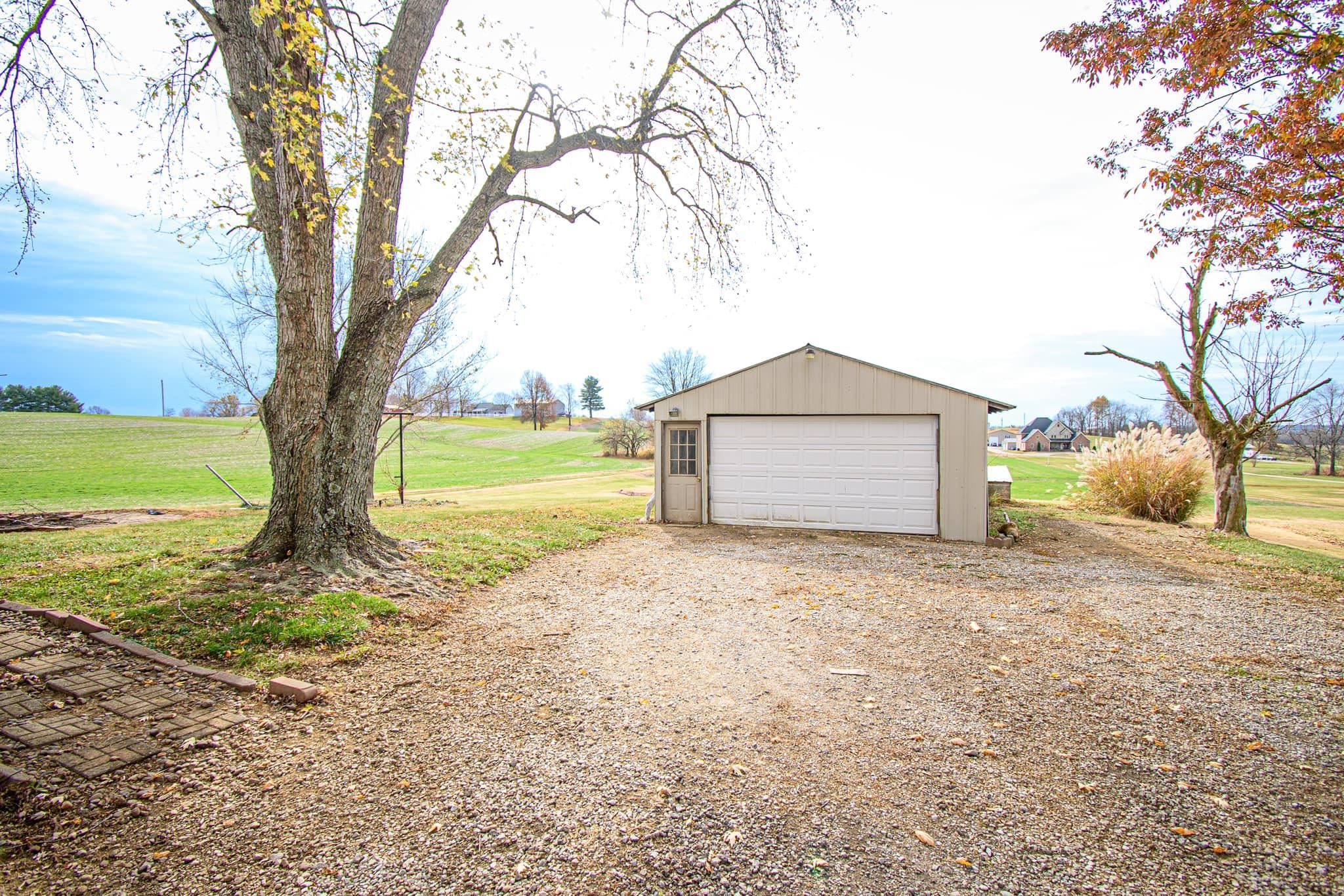6106 Jack Hinton Rd, Philpot, Kentucky 42366, 3 Bedrooms Bedrooms, ,2 BathroomsBathrooms,Single Family Residence,For Sale,Jack Hinton Rd,88486