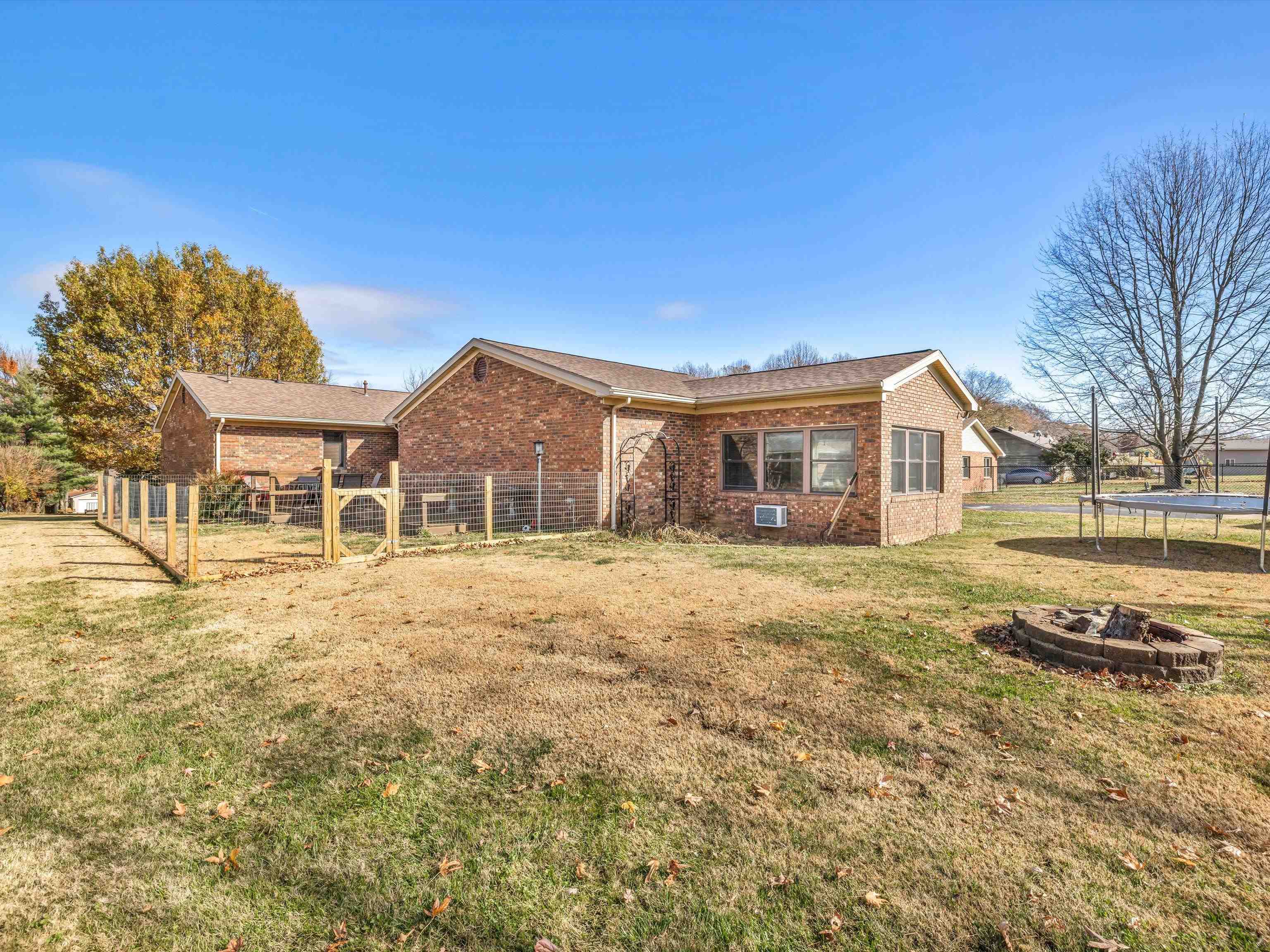 3108 Brent Gray Trace, Owensboro, Kentucky 42303, 3 Bedrooms Bedrooms, ,2 BathroomsBathrooms,Single Family Residence,For Sale,Brent Gray Trace,88490
