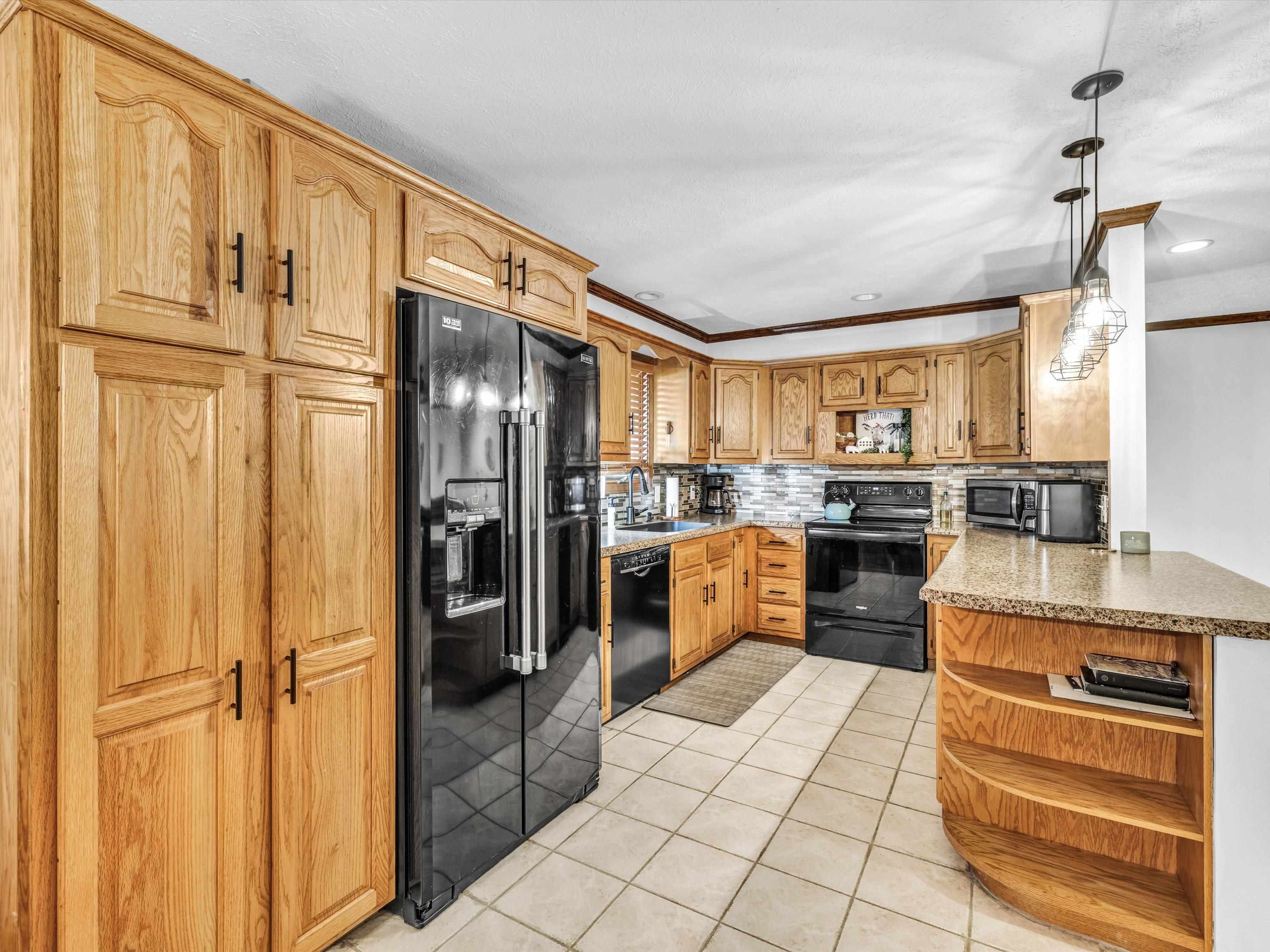 3108 Brent Gray Trace, Owensboro, Kentucky 42303, 3 Bedrooms Bedrooms, ,2 BathroomsBathrooms,Single Family Residence,For Sale,Brent Gray Trace,88490