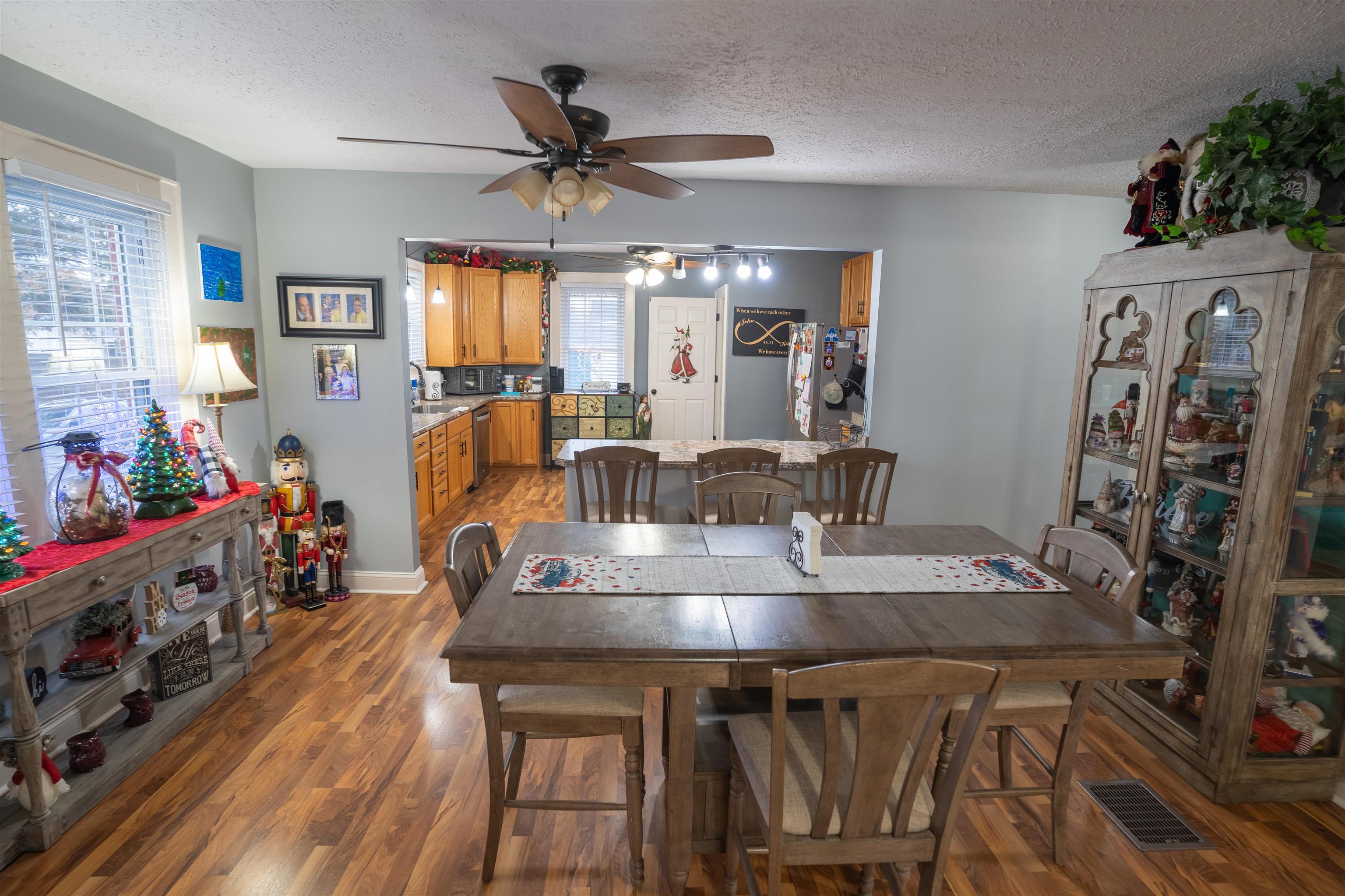 124 25th, Owensboro, Kentucky 42303, 3 Bedrooms Bedrooms, ,2 BathroomsBathrooms,Single Family Residence,For Sale,25th,88494