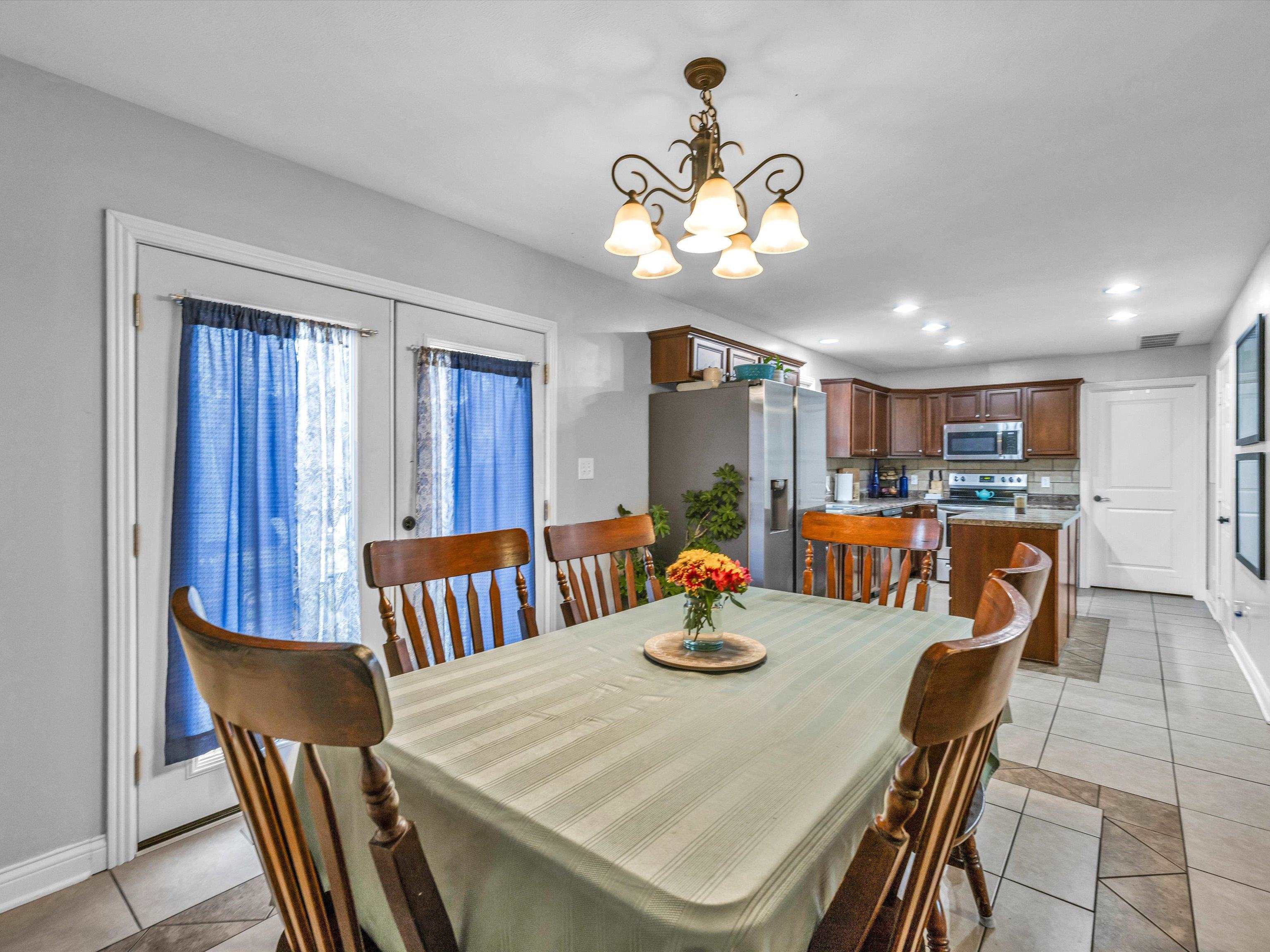 2869 Silver Creek Loop, Owensboro, Kentucky 42303, 4 Bedrooms Bedrooms, ,2 BathroomsBathrooms,Single Family Residence,For Sale,Silver Creek Loop,88499