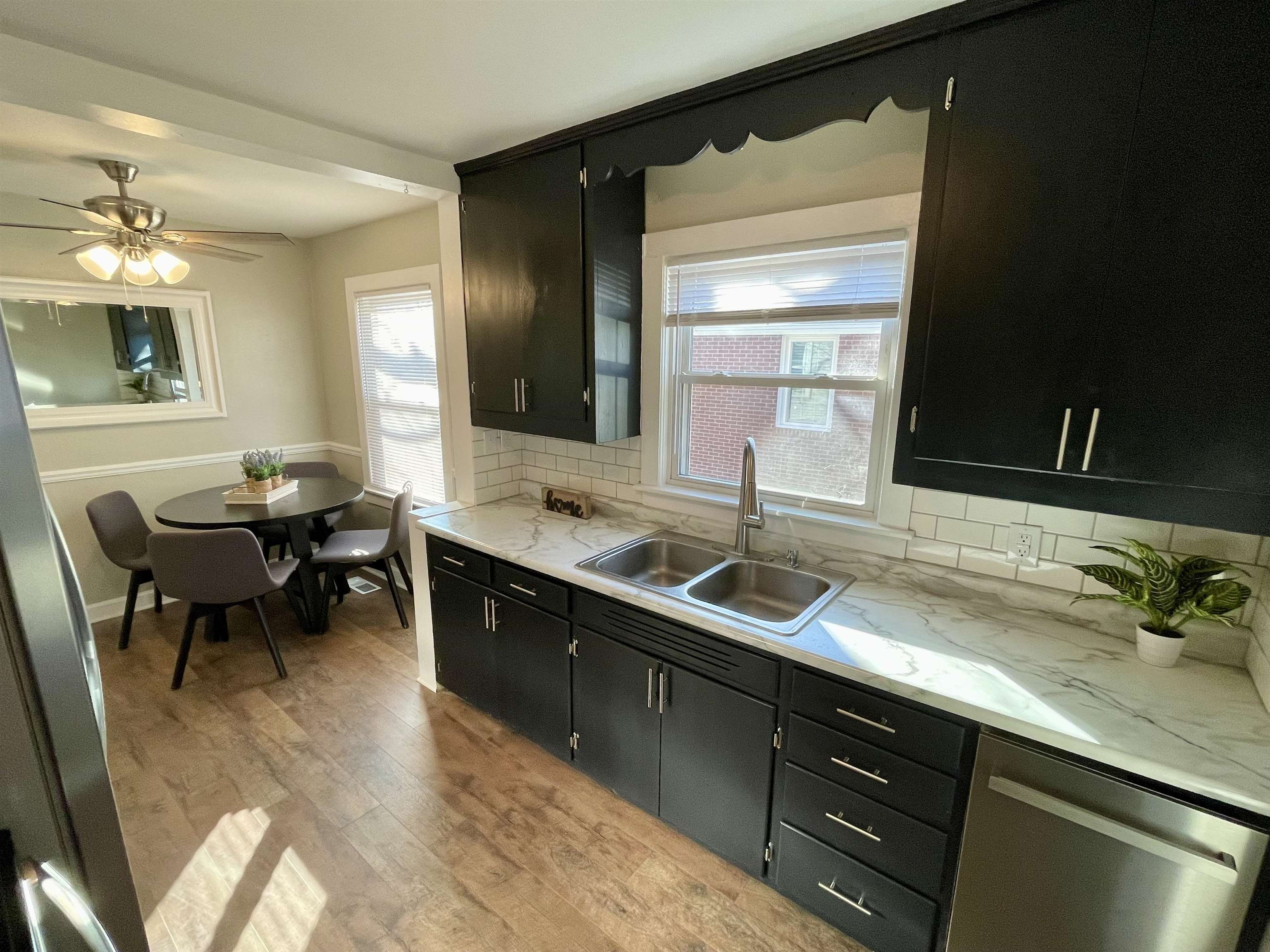 409 23rd St, Owensboro, Kentucky 42303, 3 Bedrooms Bedrooms, ,1 BathroomBathrooms,Single Family Residence,For Sale,23rd St,88500