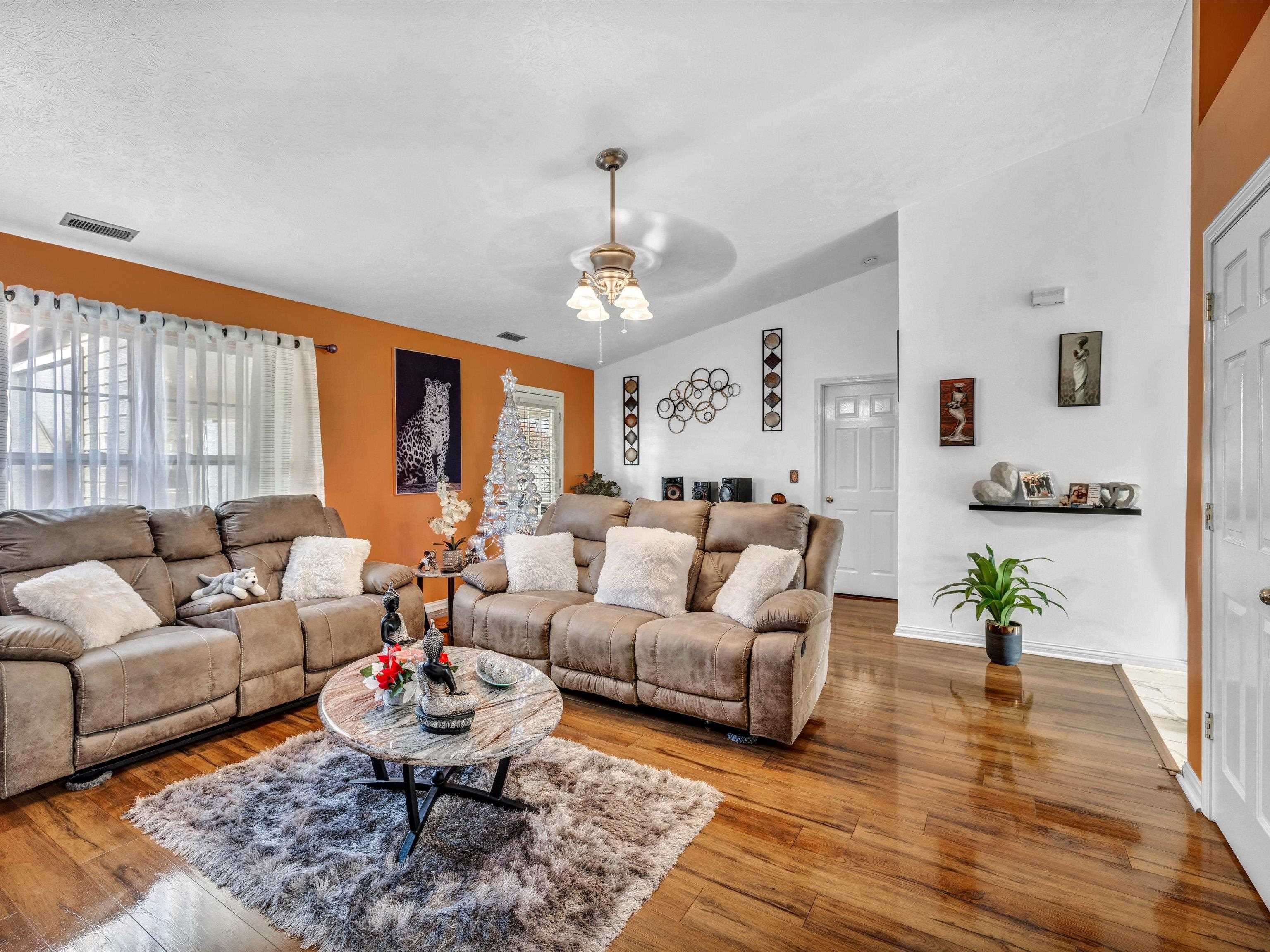 3624 Legacy Run, Owensboro, Kentucky 42301, 3 Bedrooms Bedrooms, ,2 BathroomsBathrooms,Single Family Residence,For Sale,Legacy Run,88501