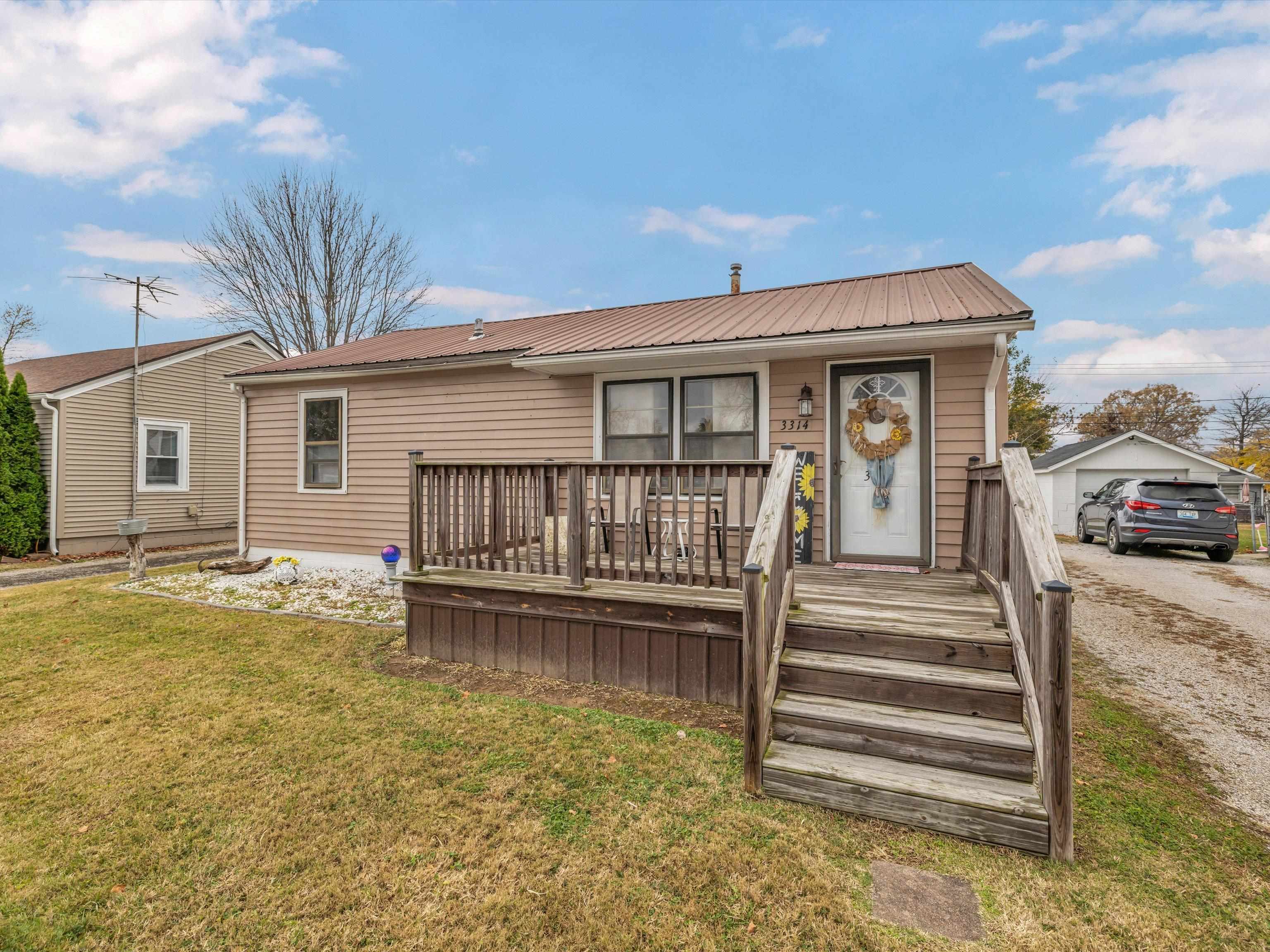 3314 Adams St, Owensboro, Kentucky 42301, 2 Bedrooms Bedrooms, ,1 BathroomBathrooms,Single Family Residence,For Sale,Adams St,88502