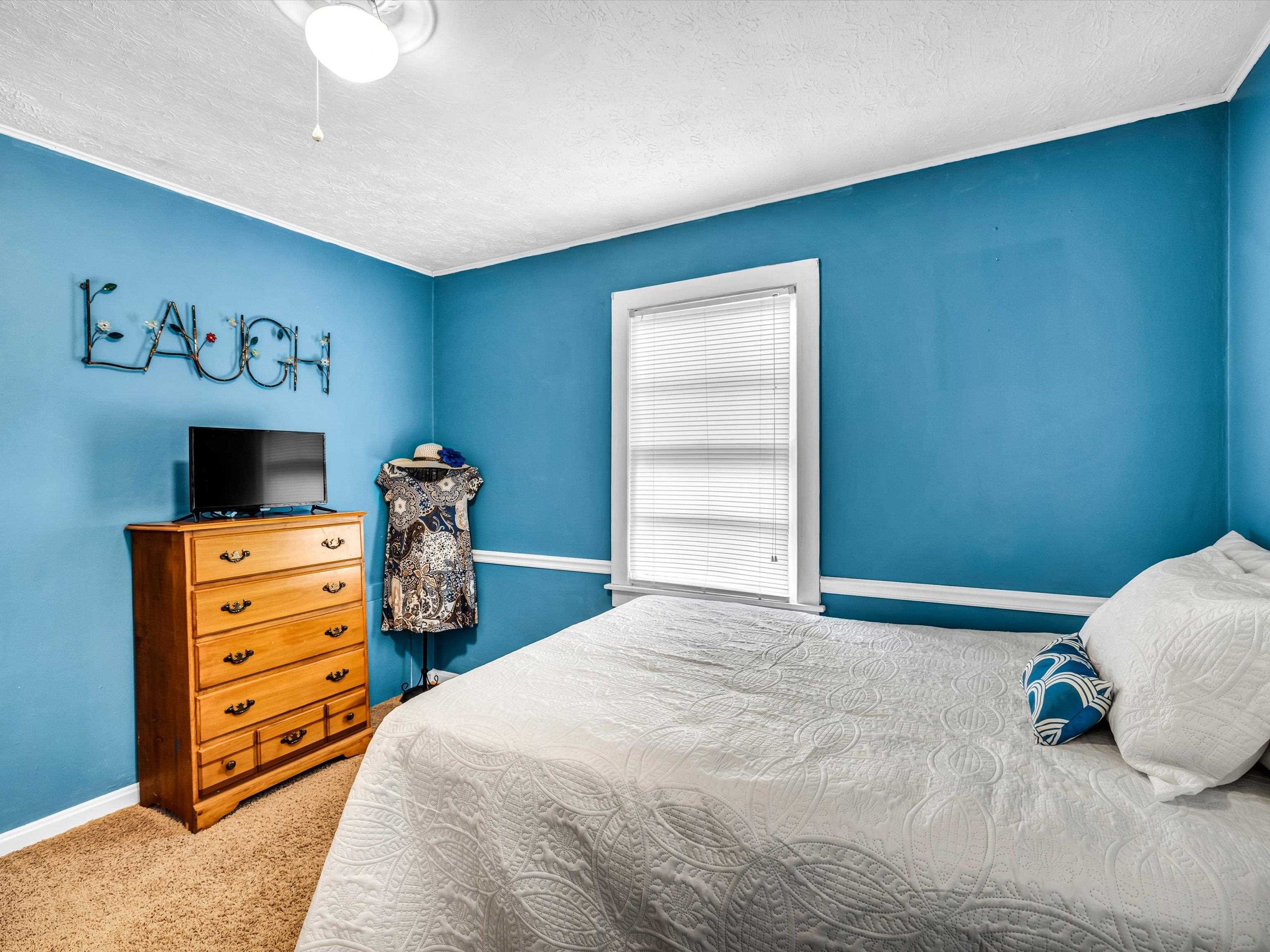 3314 Adams St, Owensboro, Kentucky 42301, 2 Bedrooms Bedrooms, ,1 BathroomBathrooms,Single Family Residence,For Sale,Adams St,88502