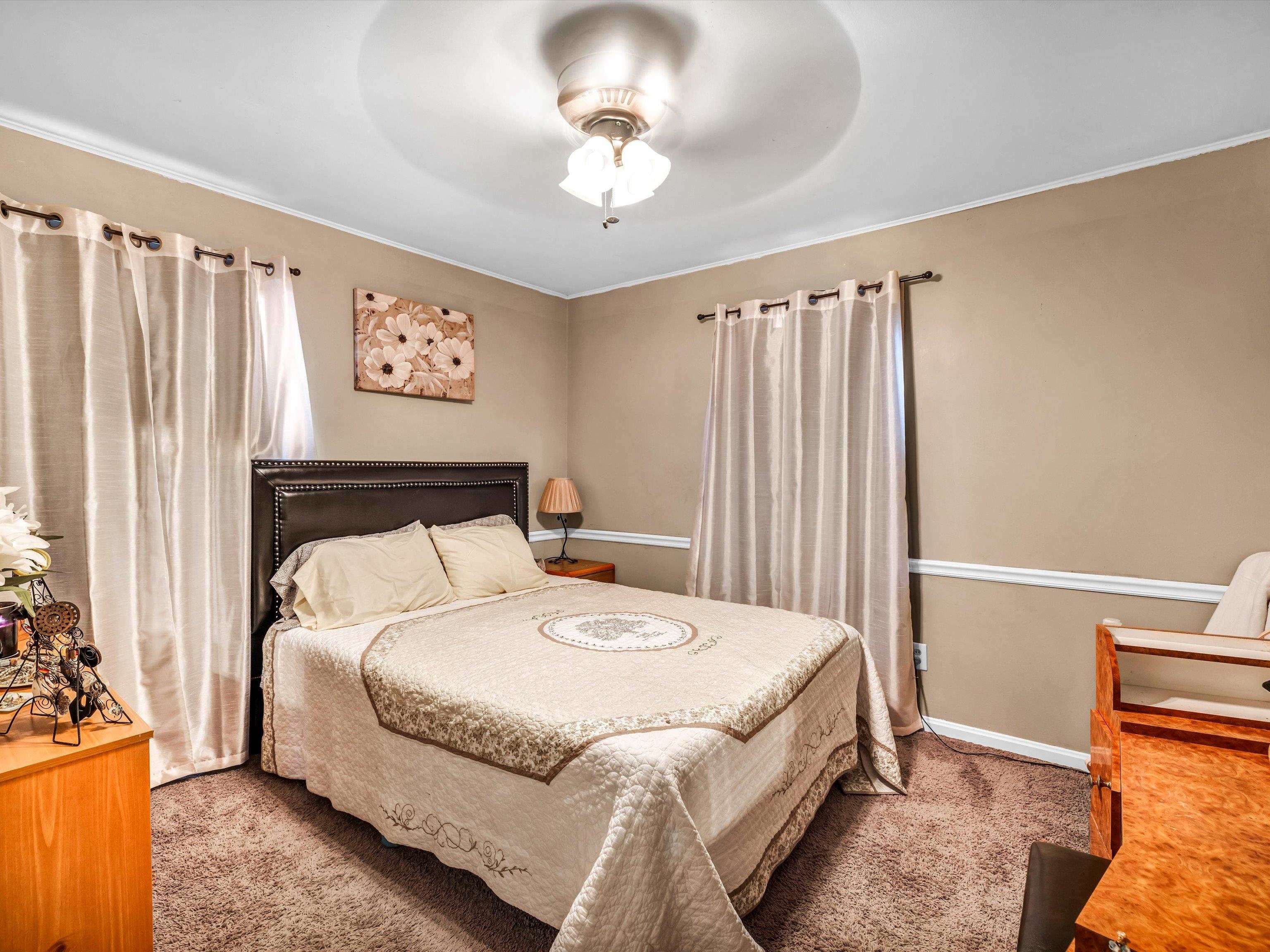 3314 Adams St, Owensboro, Kentucky 42301, 2 Bedrooms Bedrooms, ,1 BathroomBathrooms,Single Family Residence,For Sale,Adams St,88502