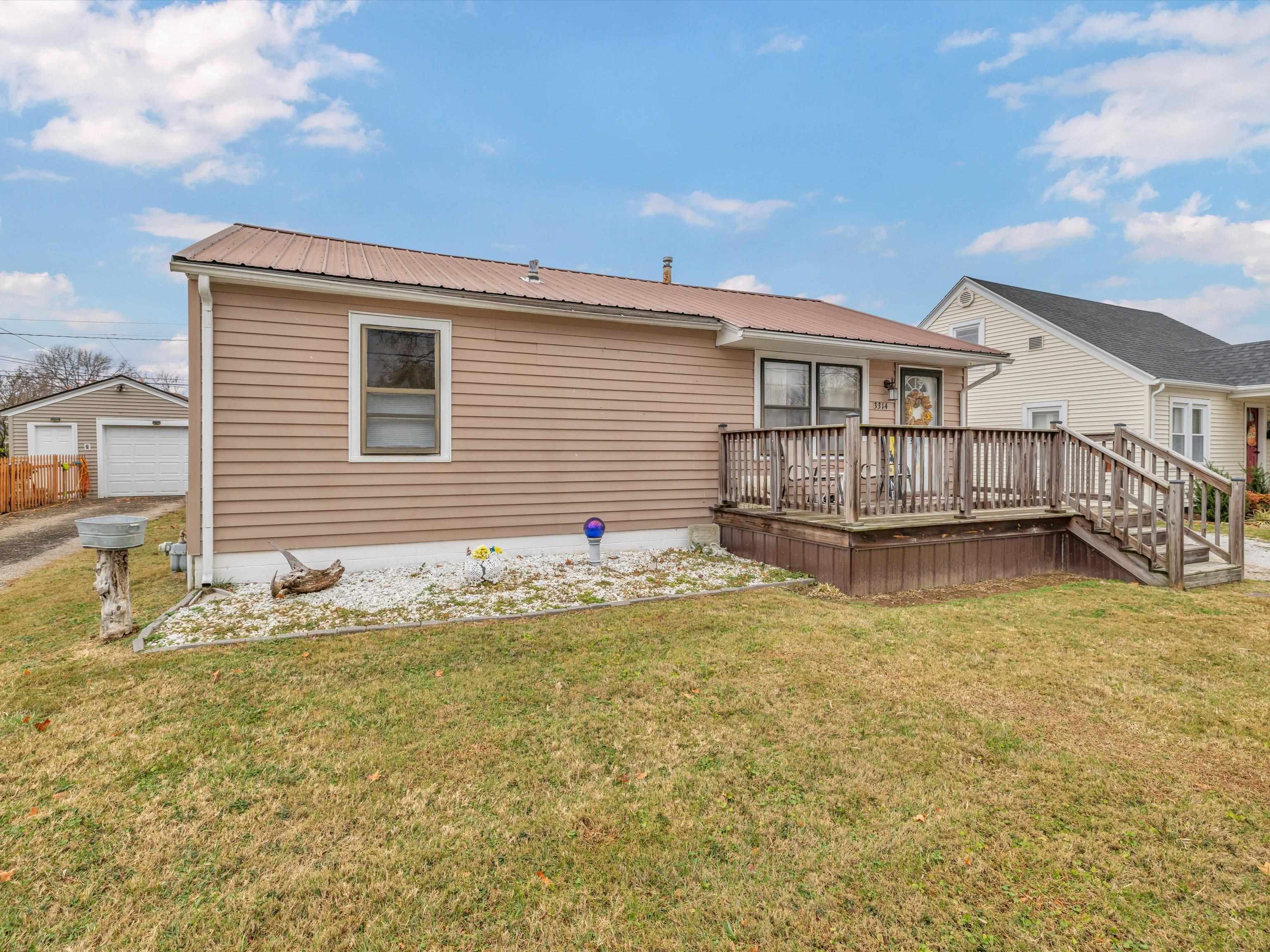 3314 Adams St, Owensboro, Kentucky 42301, 2 Bedrooms Bedrooms, ,1 BathroomBathrooms,Single Family Residence,For Sale,Adams St,88502