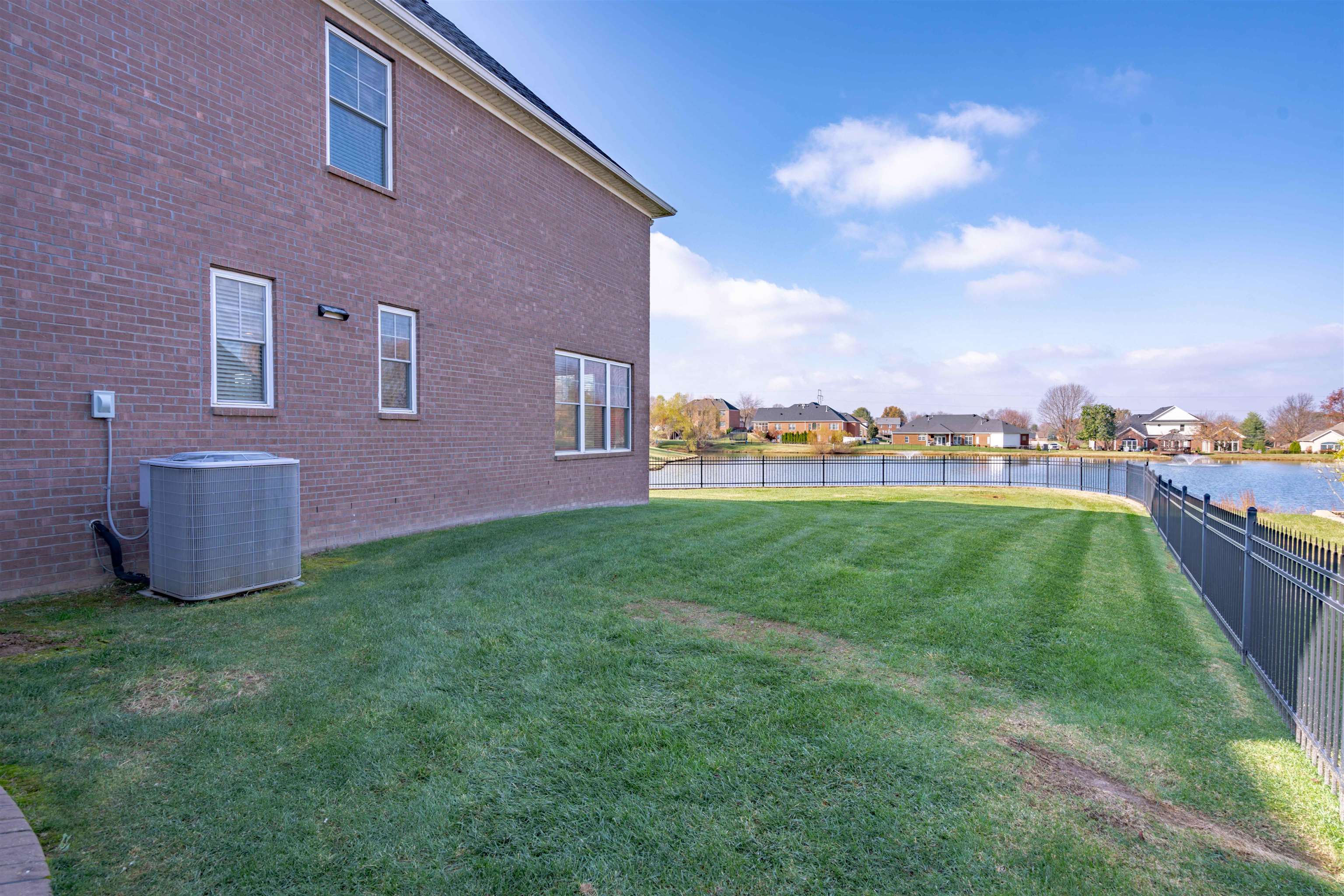 3152 Spring Ridge Parkway, Owensboro, Kentucky 42303, 4 Bedrooms Bedrooms, ,2 BathroomsBathrooms,Single Family Residence,For Sale,Spring Ridge Parkway,88504