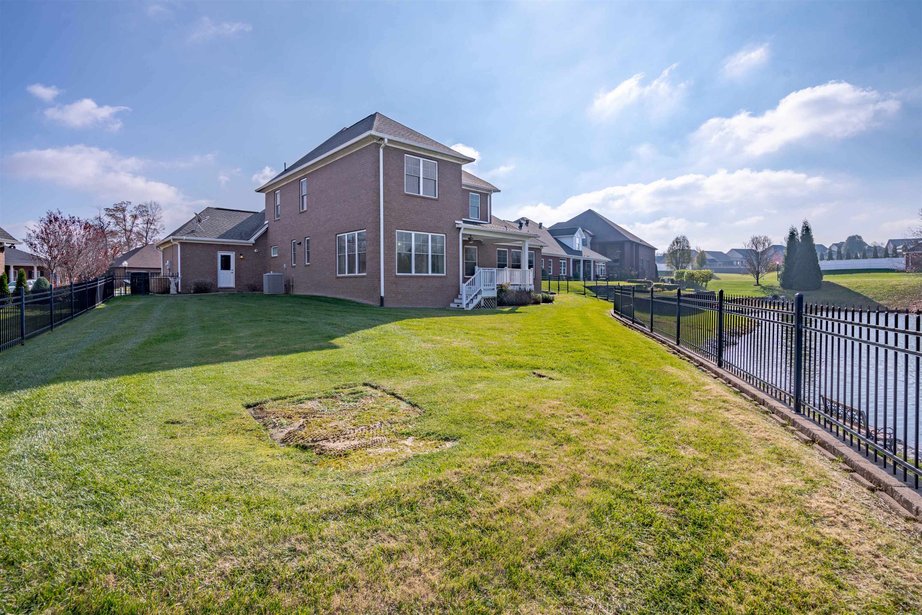 3152 Spring Ridge Parkway, Owensboro, Kentucky 42303, 4 Bedrooms Bedrooms, ,2 BathroomsBathrooms,Single Family Residence,For Sale,Spring Ridge Parkway,88504