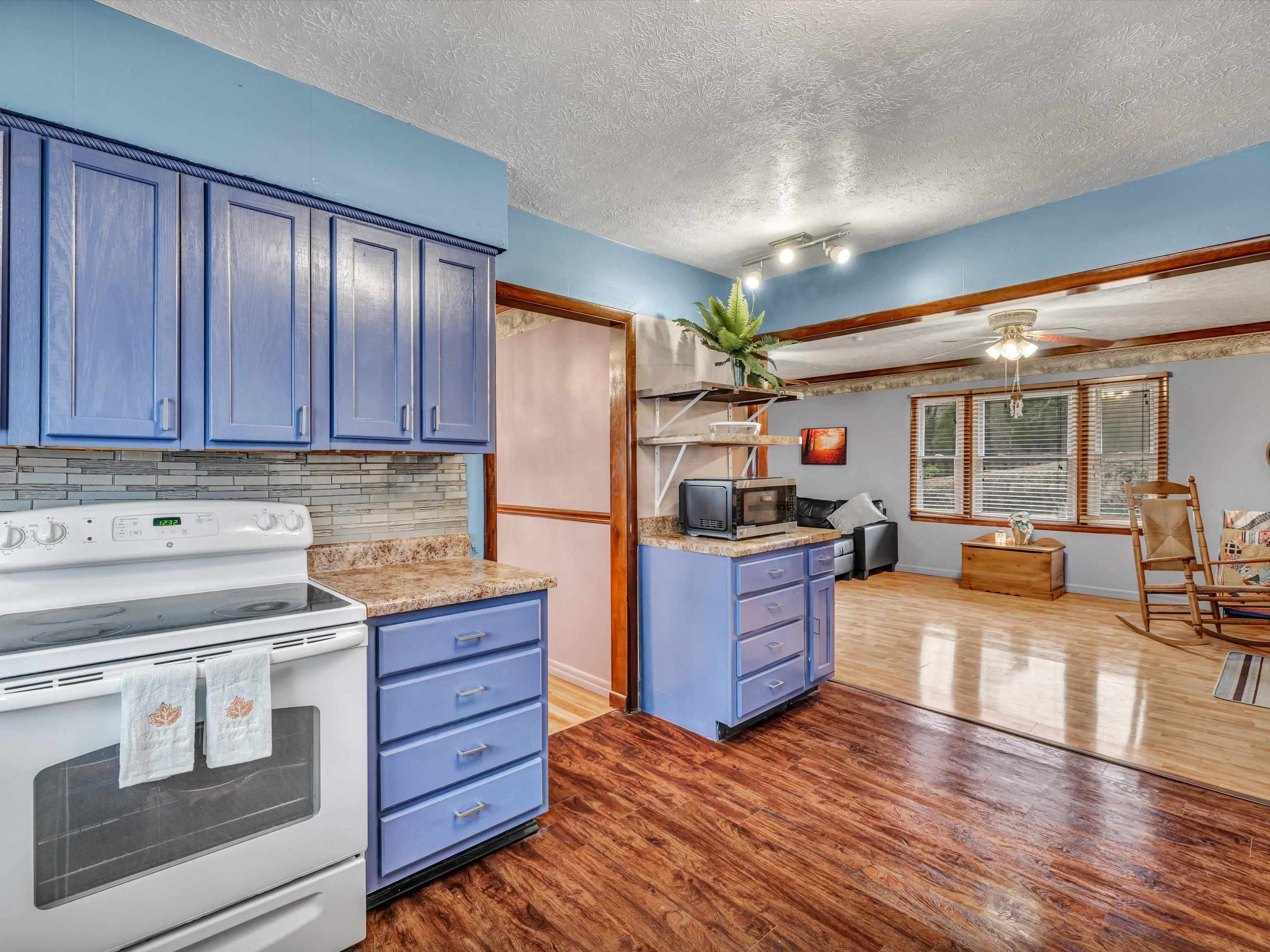 12930 Hwy 231, Utica, Kentucky 42376, 3 Bedrooms Bedrooms, ,2 BathroomsBathrooms,Single Family Residence,For Sale,Hwy 231,88509
