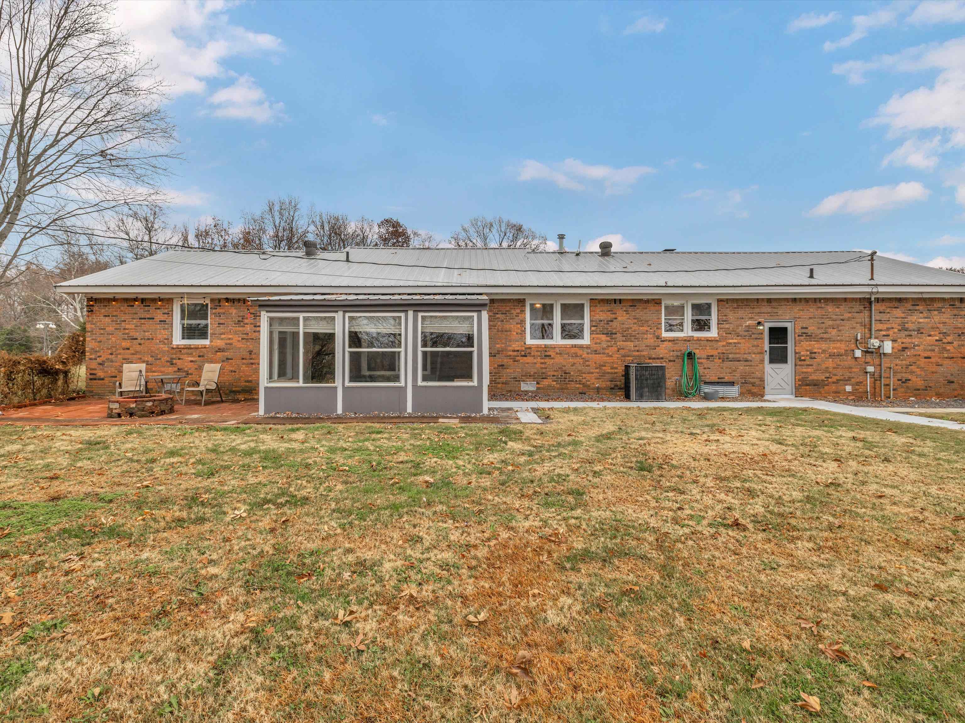 12930 Hwy 231, Utica, Kentucky 42376, 3 Bedrooms Bedrooms, ,2 BathroomsBathrooms,Single Family Residence,For Sale,Hwy 231,88509