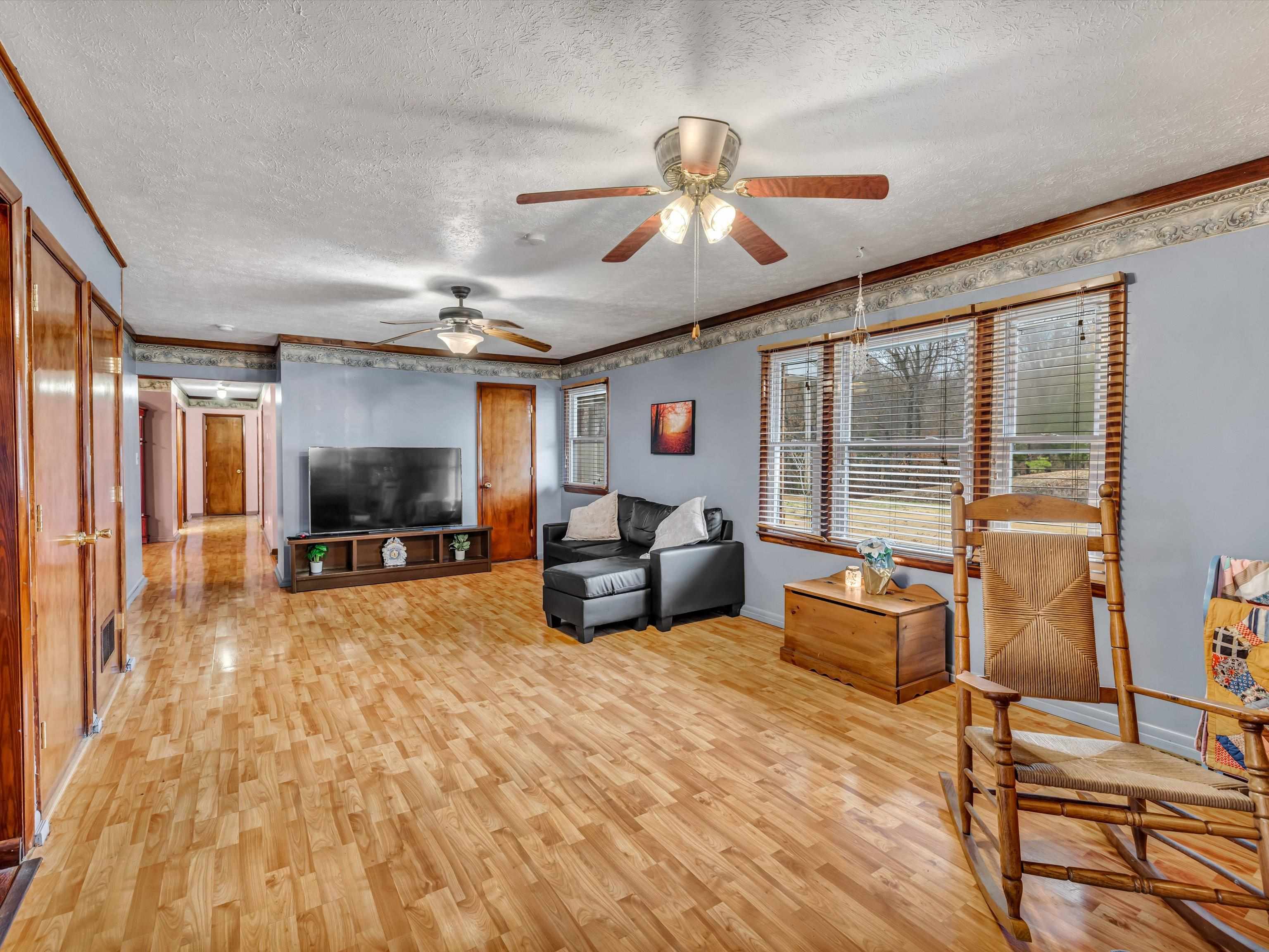 12930 Hwy 231, Utica, Kentucky 42376, 3 Bedrooms Bedrooms, ,2 BathroomsBathrooms,Single Family Residence,For Sale,Hwy 231,88509