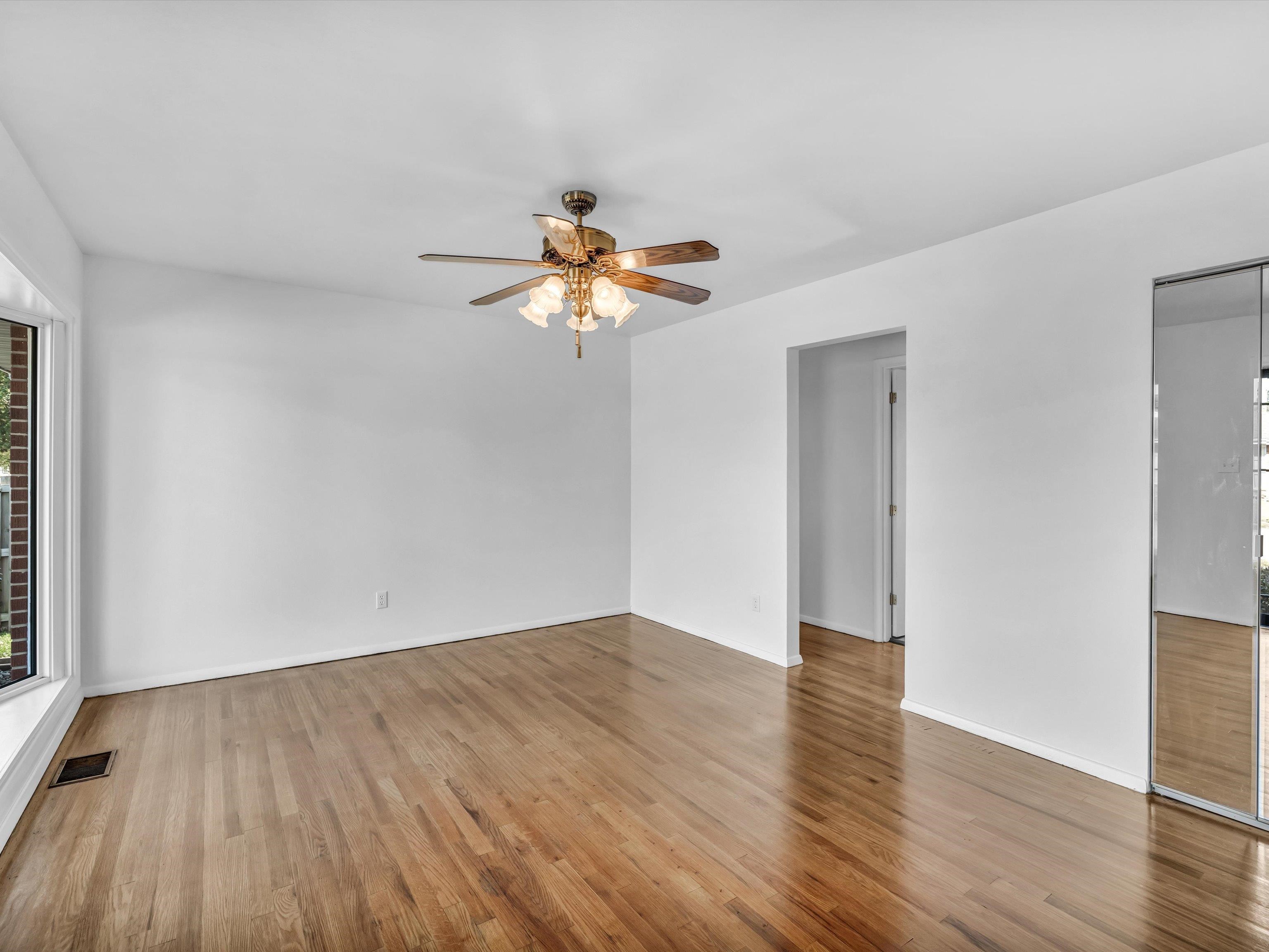 330 Byron Court, Owensboro, Kentucky 42303, 3 Bedrooms Bedrooms, ,1 BathroomBathrooms,Single Family Residence,For Sale,Byron Court,88512