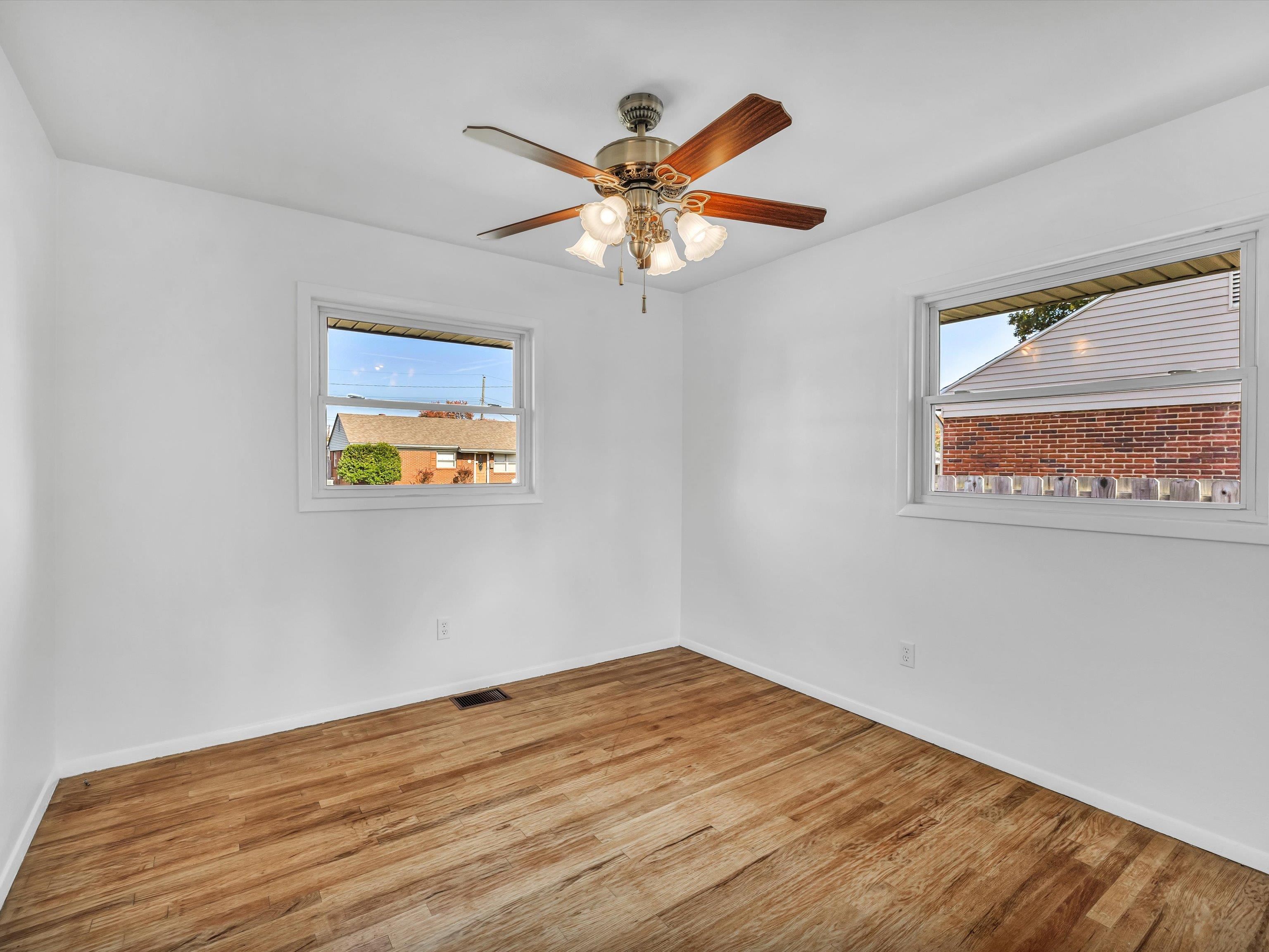 330 Byron Court, Owensboro, Kentucky 42303, 3 Bedrooms Bedrooms, ,1 BathroomBathrooms,Single Family Residence,For Sale,Byron Court,88512