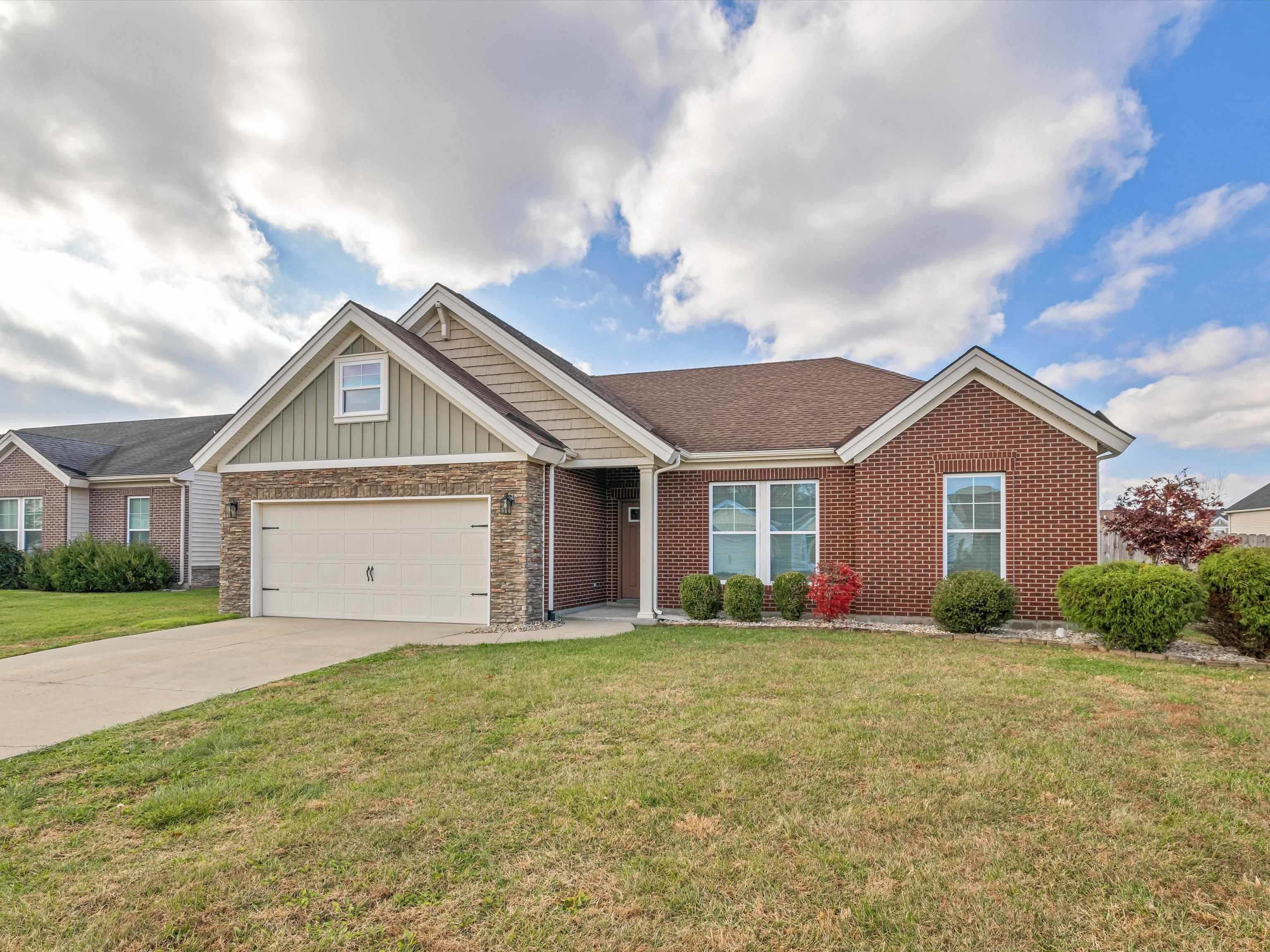 6205 Brookstone Place, Utica, Kentucky 42376, 3 Bedrooms Bedrooms, ,2 BathroomsBathrooms,Single Family Residence,For Sale,Brookstone Place,88513