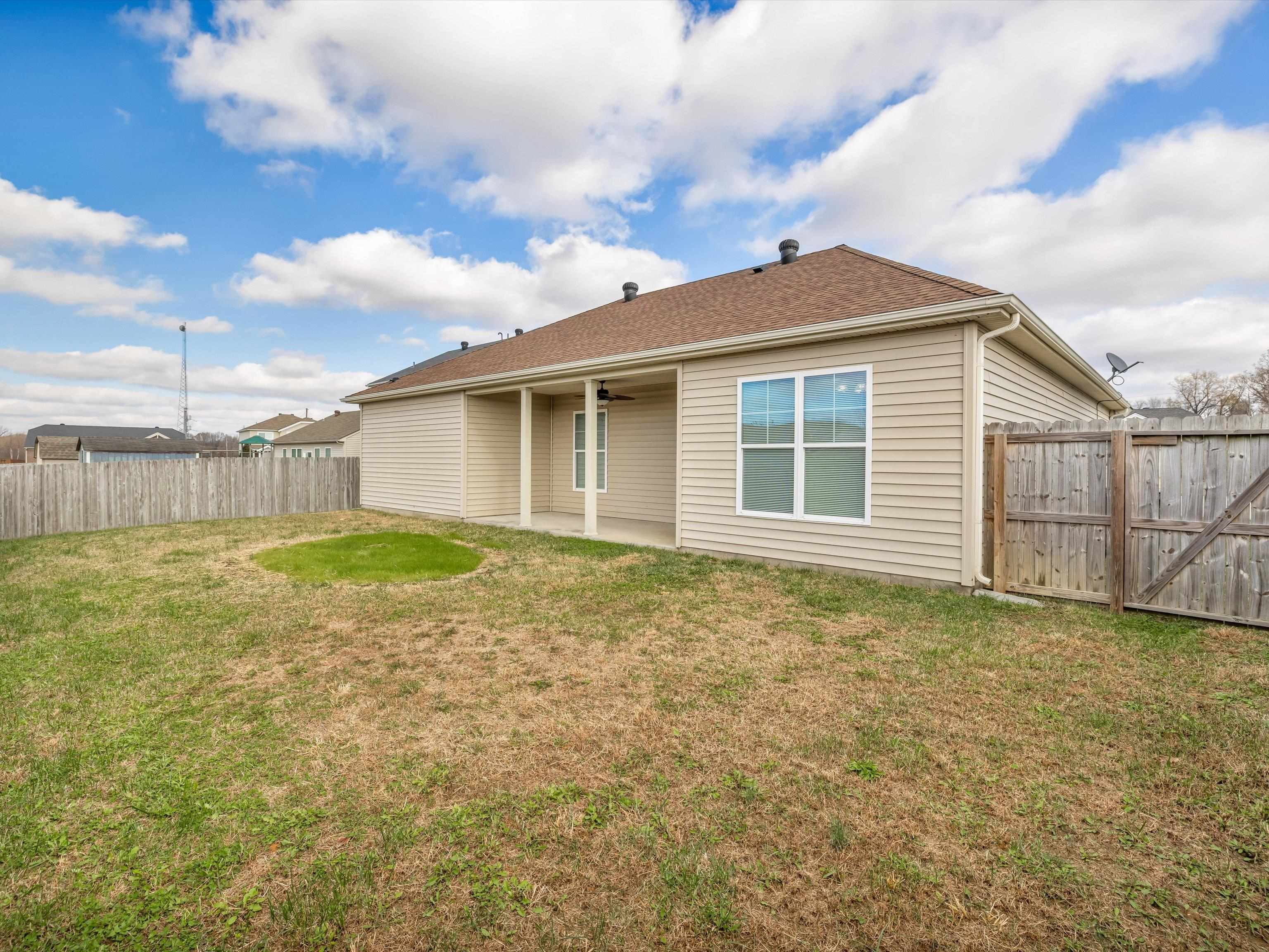 6205 Brookstone Place, Utica, Kentucky 42376, 3 Bedrooms Bedrooms, ,2 BathroomsBathrooms,Single Family Residence,For Sale,Brookstone Place,88513