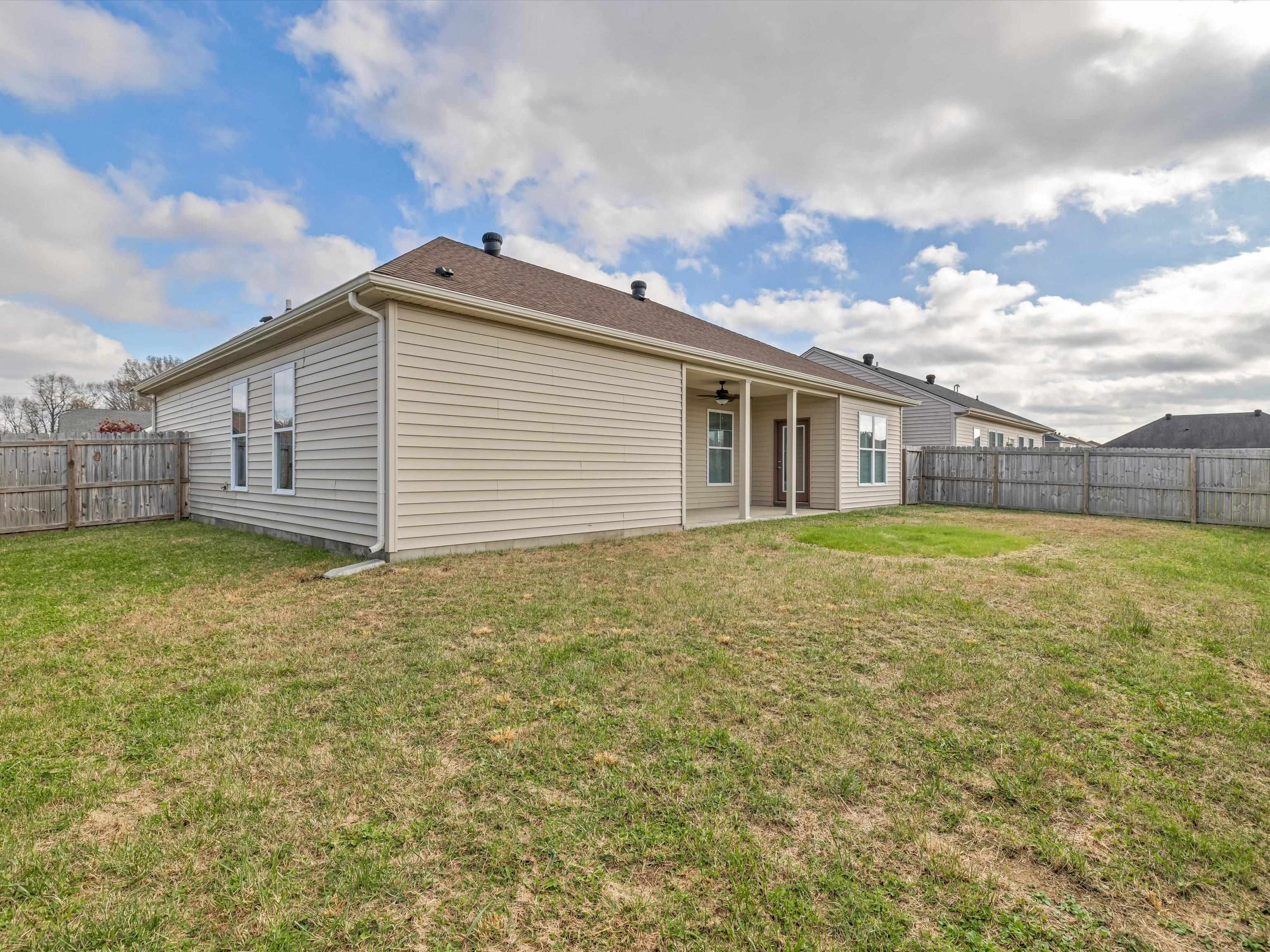6205 Brookstone Place, Utica, Kentucky 42376, 3 Bedrooms Bedrooms, ,2 BathroomsBathrooms,Single Family Residence,For Sale,Brookstone Place,88513