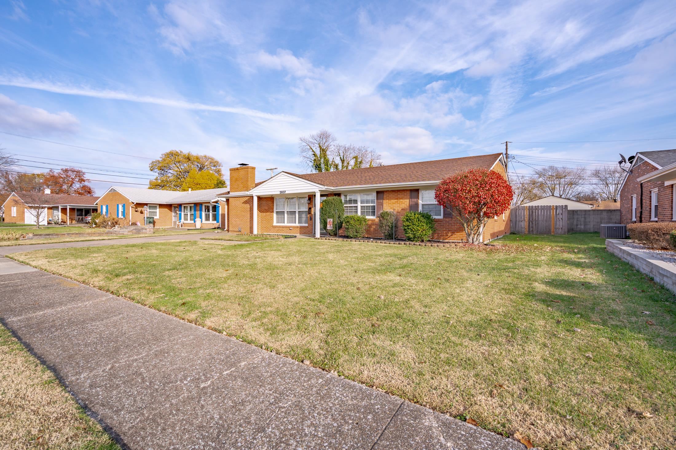 2837 Christie Place, Owensboro, Kentucky 42301, 3 Bedrooms Bedrooms, ,2 BathroomsBathrooms,Single Family Residence,For Sale,Christie Place,88515