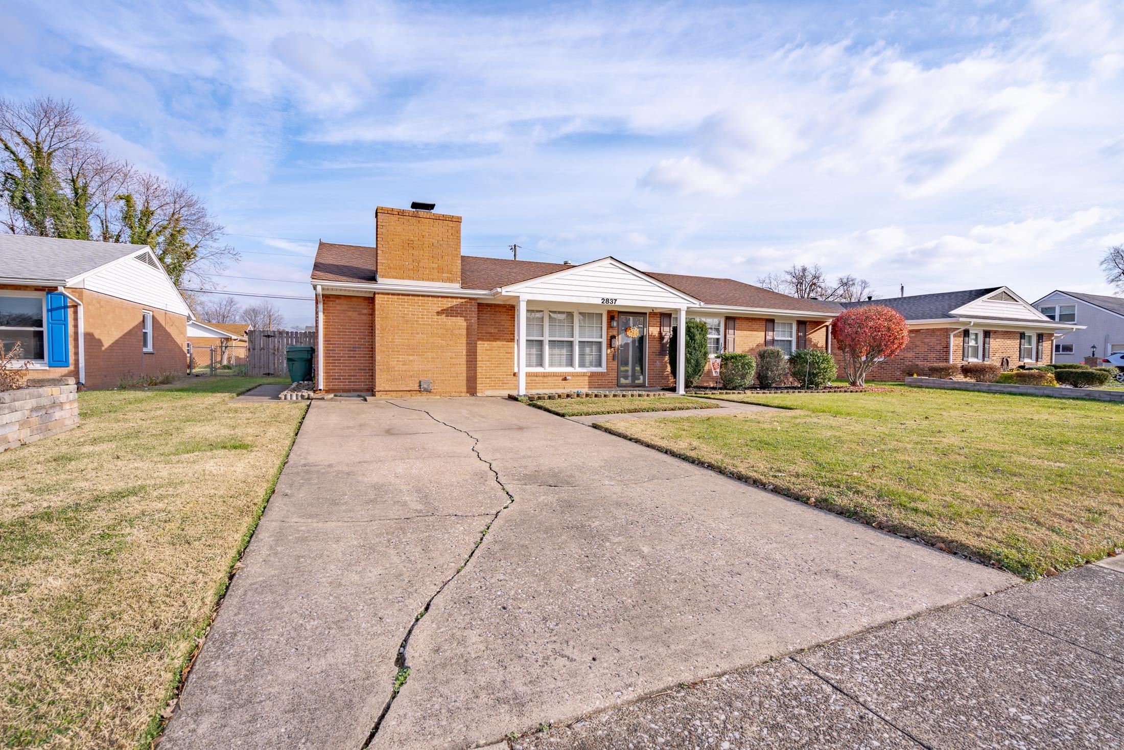 2837 Christie Place, Owensboro, Kentucky 42301, 3 Bedrooms Bedrooms, ,2 BathroomsBathrooms,Single Family Residence,For Sale,Christie Place,88515