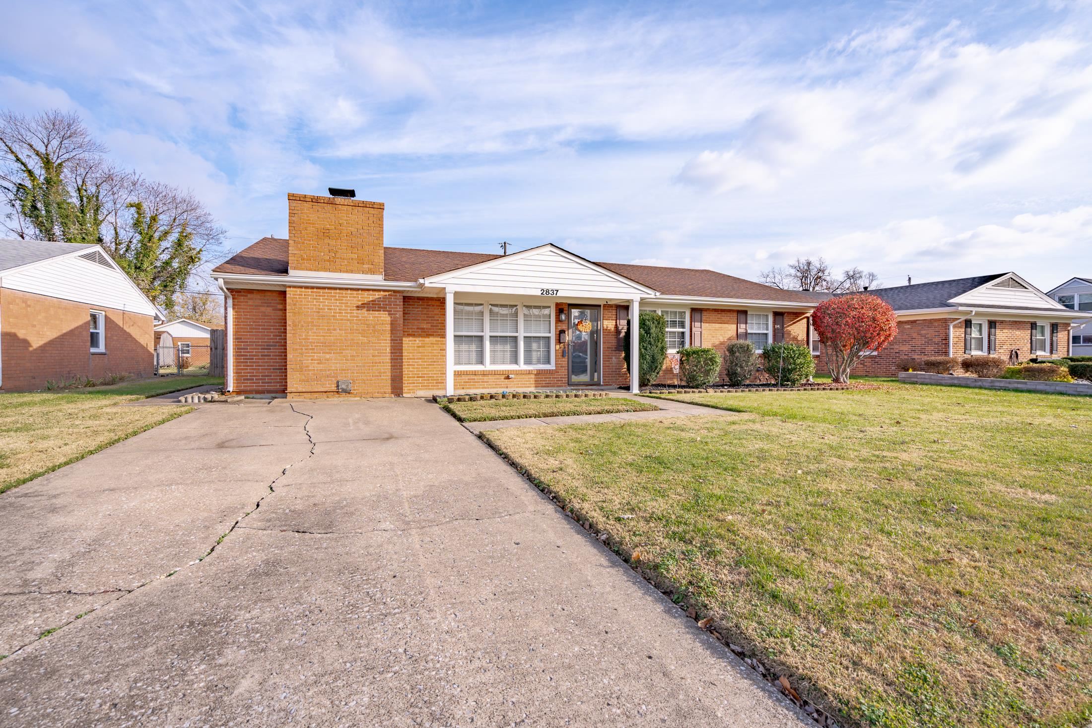 2837 Christie Place, Owensboro, Kentucky 42301, 3 Bedrooms Bedrooms, ,2 BathroomsBathrooms,Single Family Residence,For Sale,Christie Place,88515