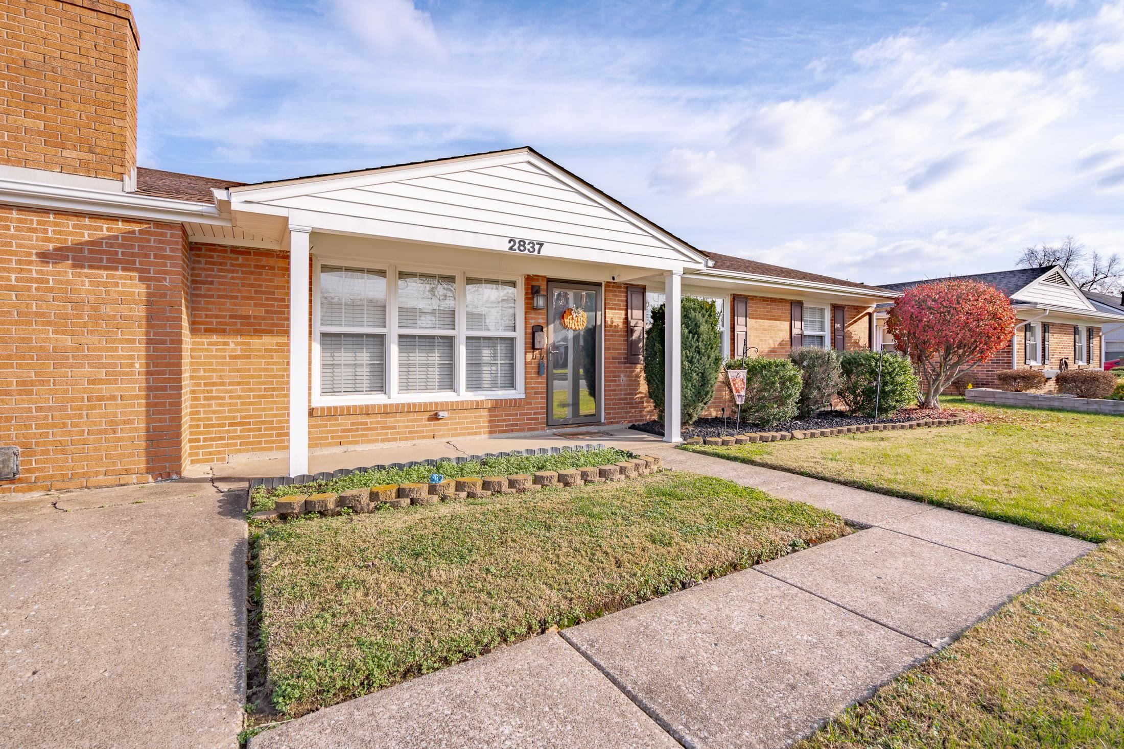 2837 Christie Place, Owensboro, Kentucky 42301, 3 Bedrooms Bedrooms, ,2 BathroomsBathrooms,Single Family Residence,For Sale,Christie Place,88515