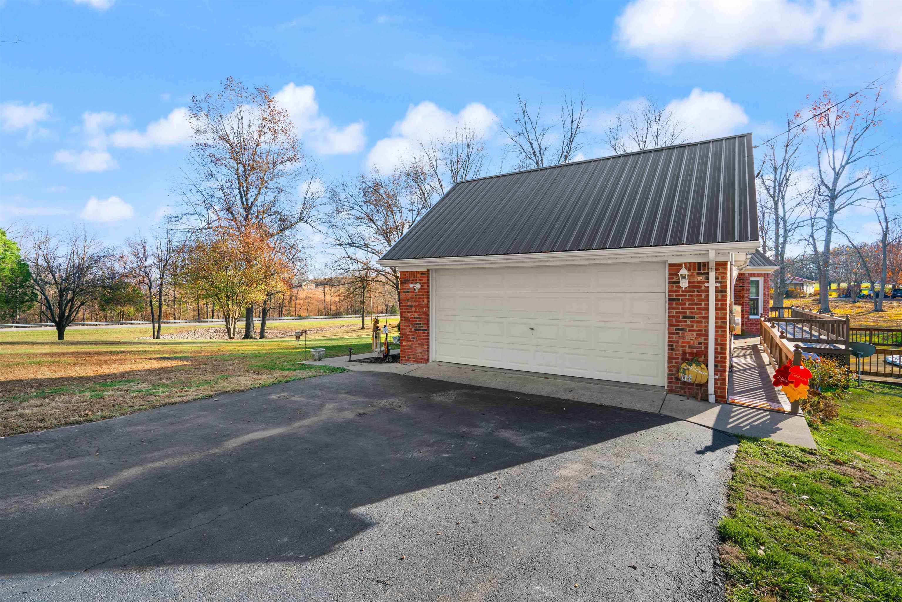 7218 Highway 105, Hardinsburg, Kentucky 40143, 4 Bedrooms Bedrooms, ,2 BathroomsBathrooms,Single Family Residence,For Sale,Highway 105,88520