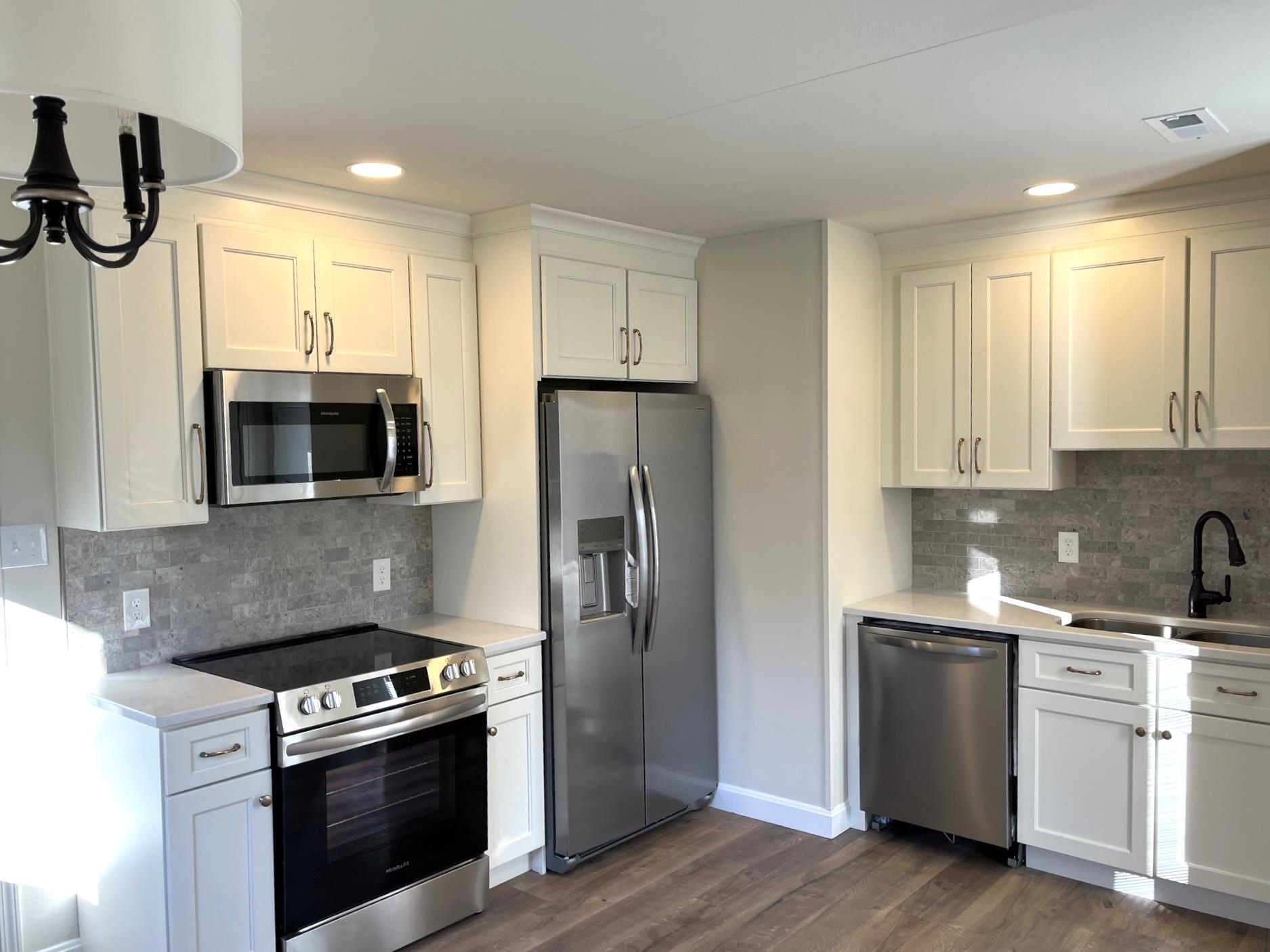 534 Tampa Dr, Owensboro, Kentucky 42303, 3 Bedrooms Bedrooms, ,1 BathroomBathrooms,Single Family Residence,For Sale,Tampa Dr,88521