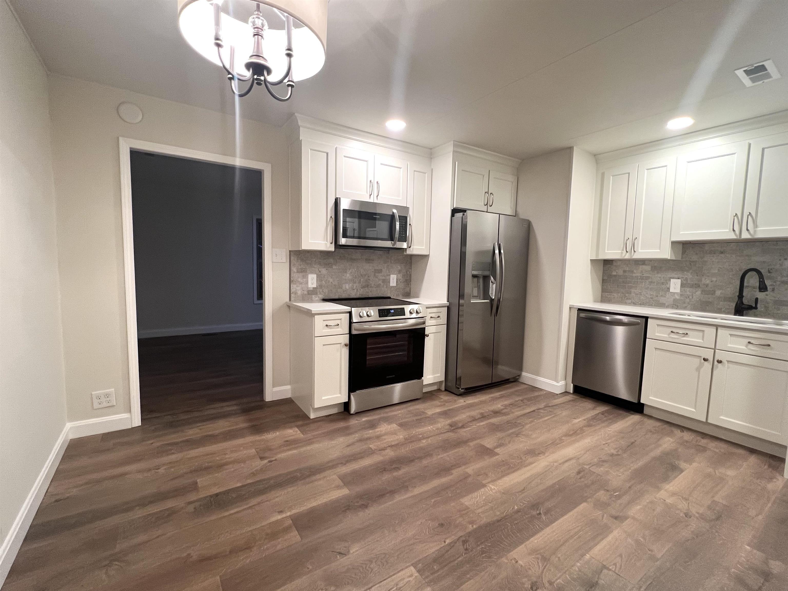 534 Tampa Dr, Owensboro, Kentucky 42303, 3 Bedrooms Bedrooms, ,1 BathroomBathrooms,Single Family Residence,For Sale,Tampa Dr,88521