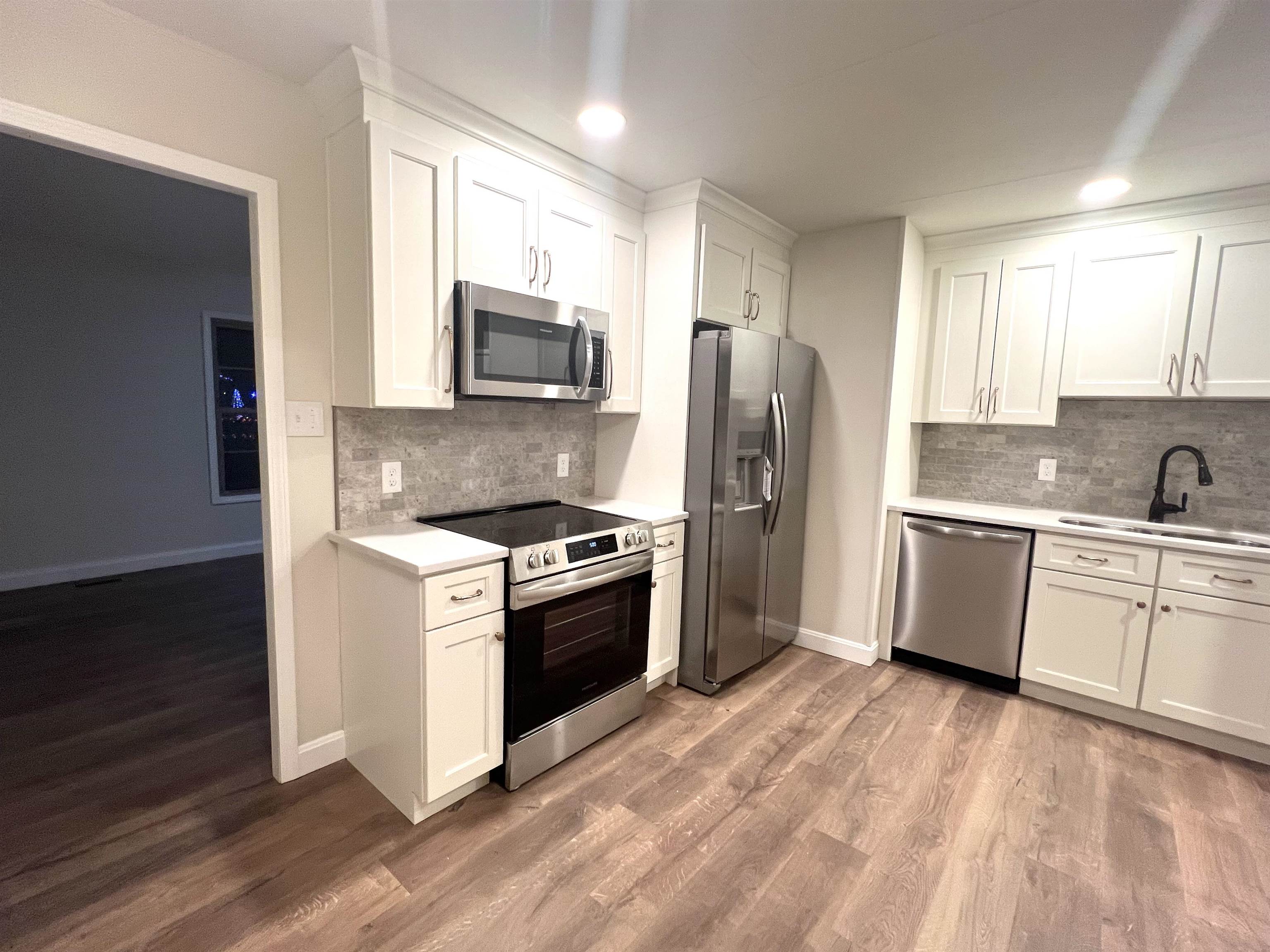 534 Tampa Dr, Owensboro, Kentucky 42303, 3 Bedrooms Bedrooms, ,1 BathroomBathrooms,Single Family Residence,For Sale,Tampa Dr,88521