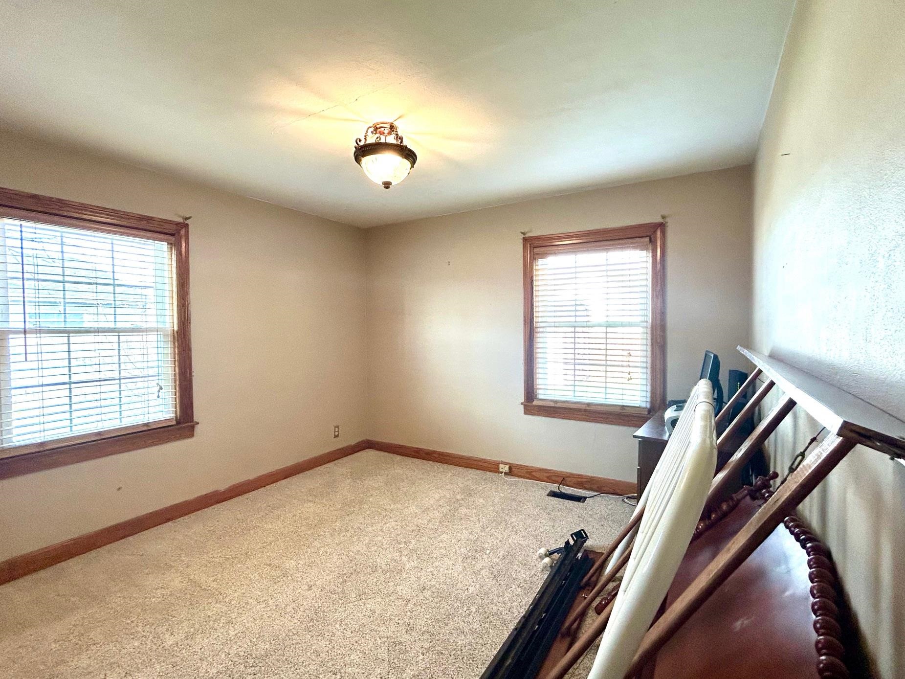 1727 Hill Ave, Owensboro, Kentucky 42301, 4 Bedrooms Bedrooms, ,2 BathroomsBathrooms,Single Family Residence,For Sale,Hill Ave,88522