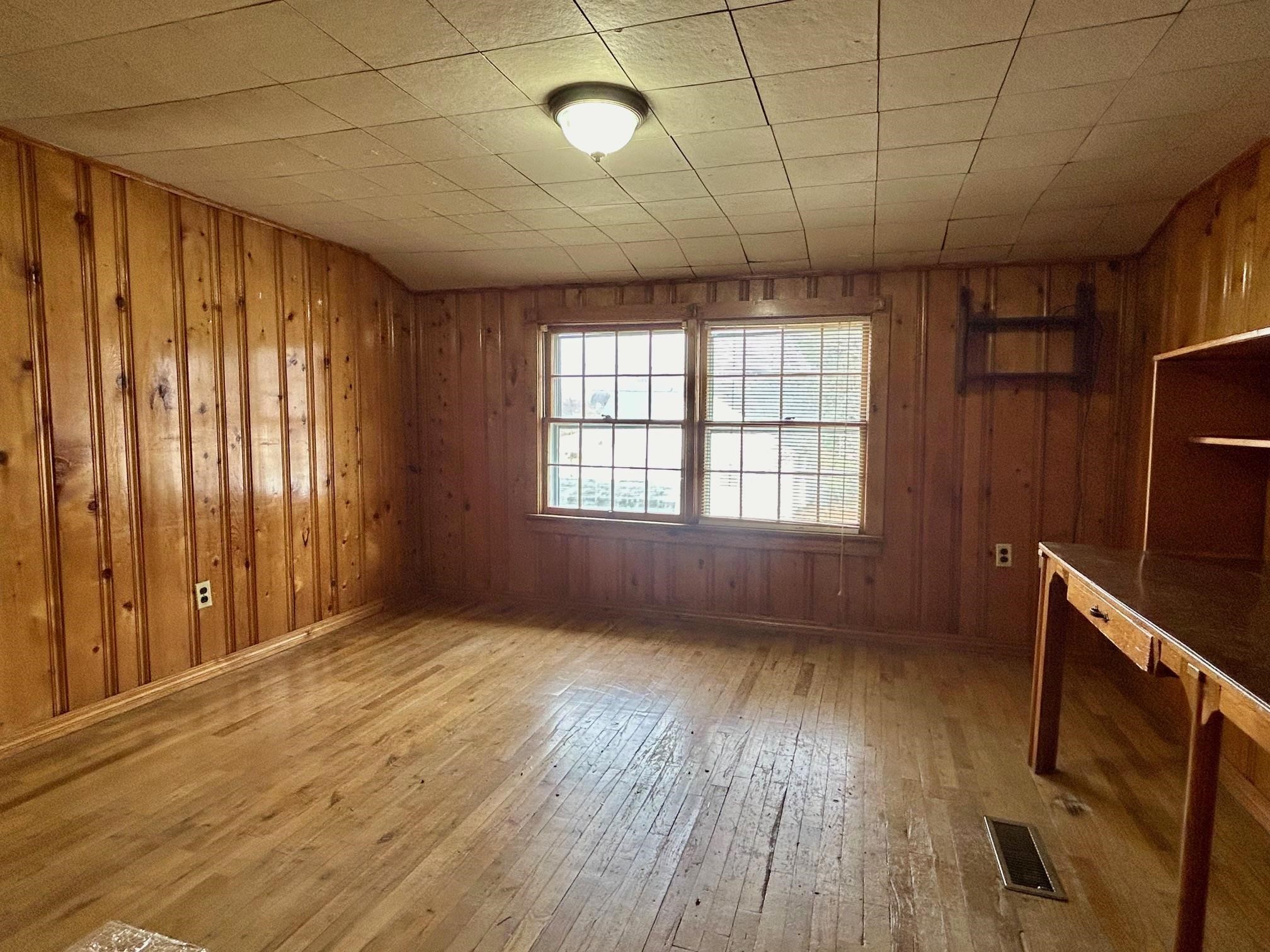 1727 Hill Ave, Owensboro, Kentucky 42301, 4 Bedrooms Bedrooms, ,2 BathroomsBathrooms,Single Family Residence,For Sale,Hill Ave,88522