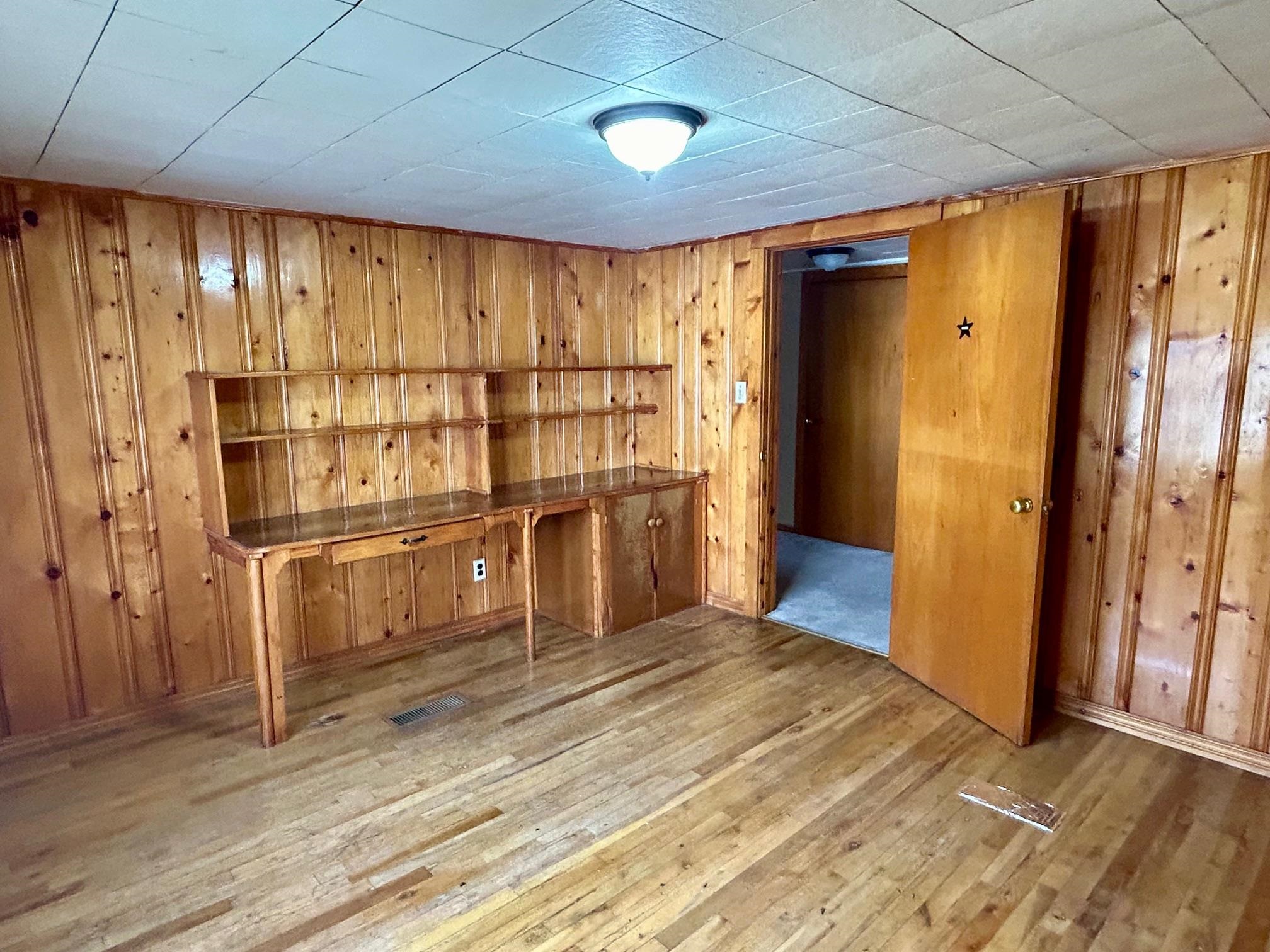 1727 Hill Ave, Owensboro, Kentucky 42301, 4 Bedrooms Bedrooms, ,2 BathroomsBathrooms,Single Family Residence,For Sale,Hill Ave,88522