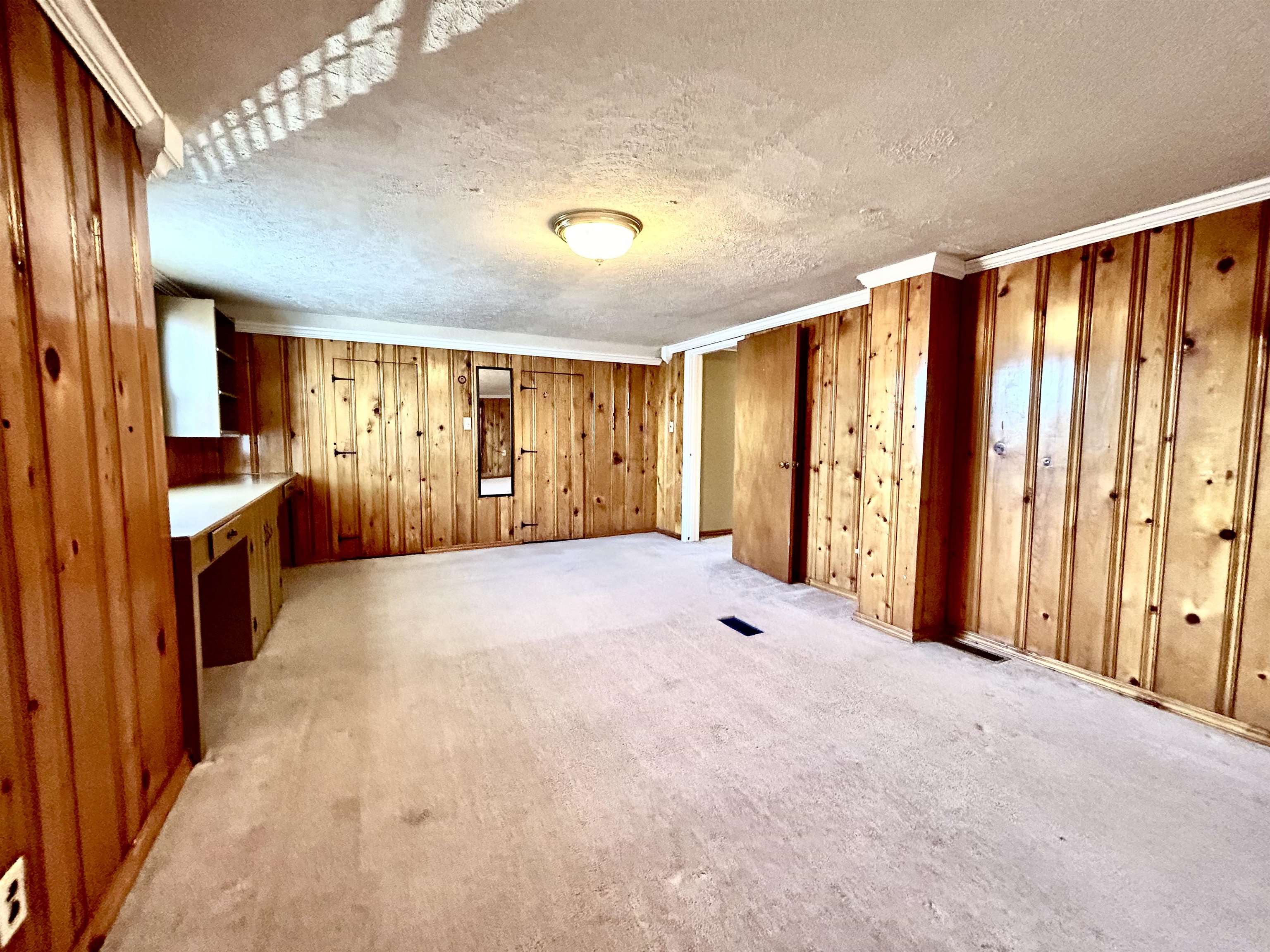 1727 Hill Ave, Owensboro, Kentucky 42301, 4 Bedrooms Bedrooms, ,2 BathroomsBathrooms,Single Family Residence,For Sale,Hill Ave,88522