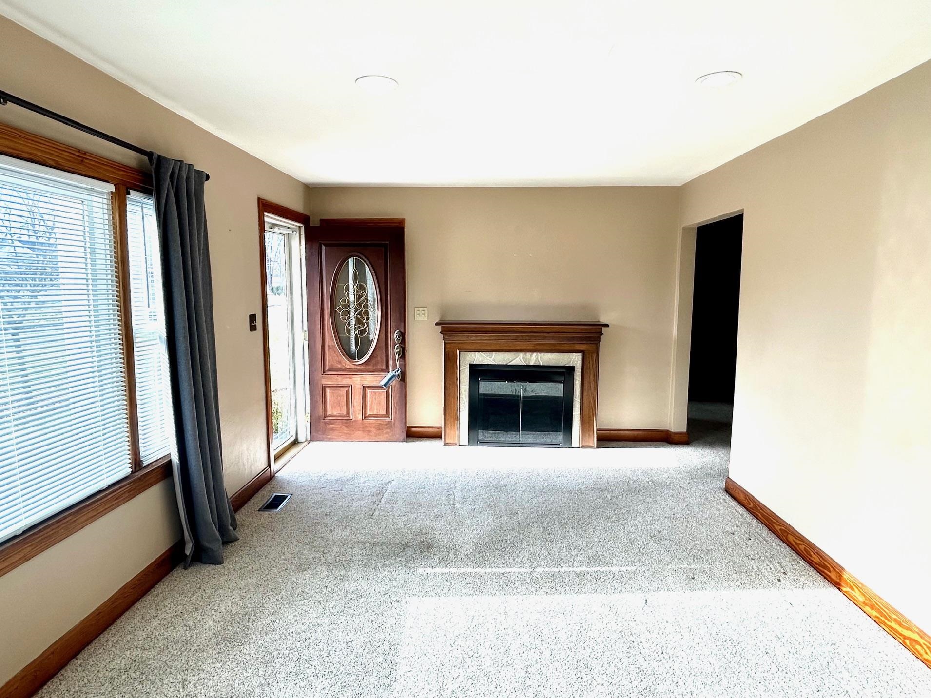 1727 Hill Ave, Owensboro, Kentucky 42301, 4 Bedrooms Bedrooms, ,2 BathroomsBathrooms,Single Family Residence,For Sale,Hill Ave,88522