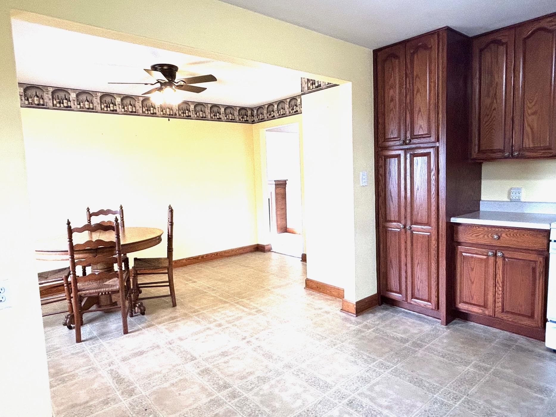 1727 Hill Ave, Owensboro, Kentucky 42301, 4 Bedrooms Bedrooms, ,2 BathroomsBathrooms,Single Family Residence,For Sale,Hill Ave,88522