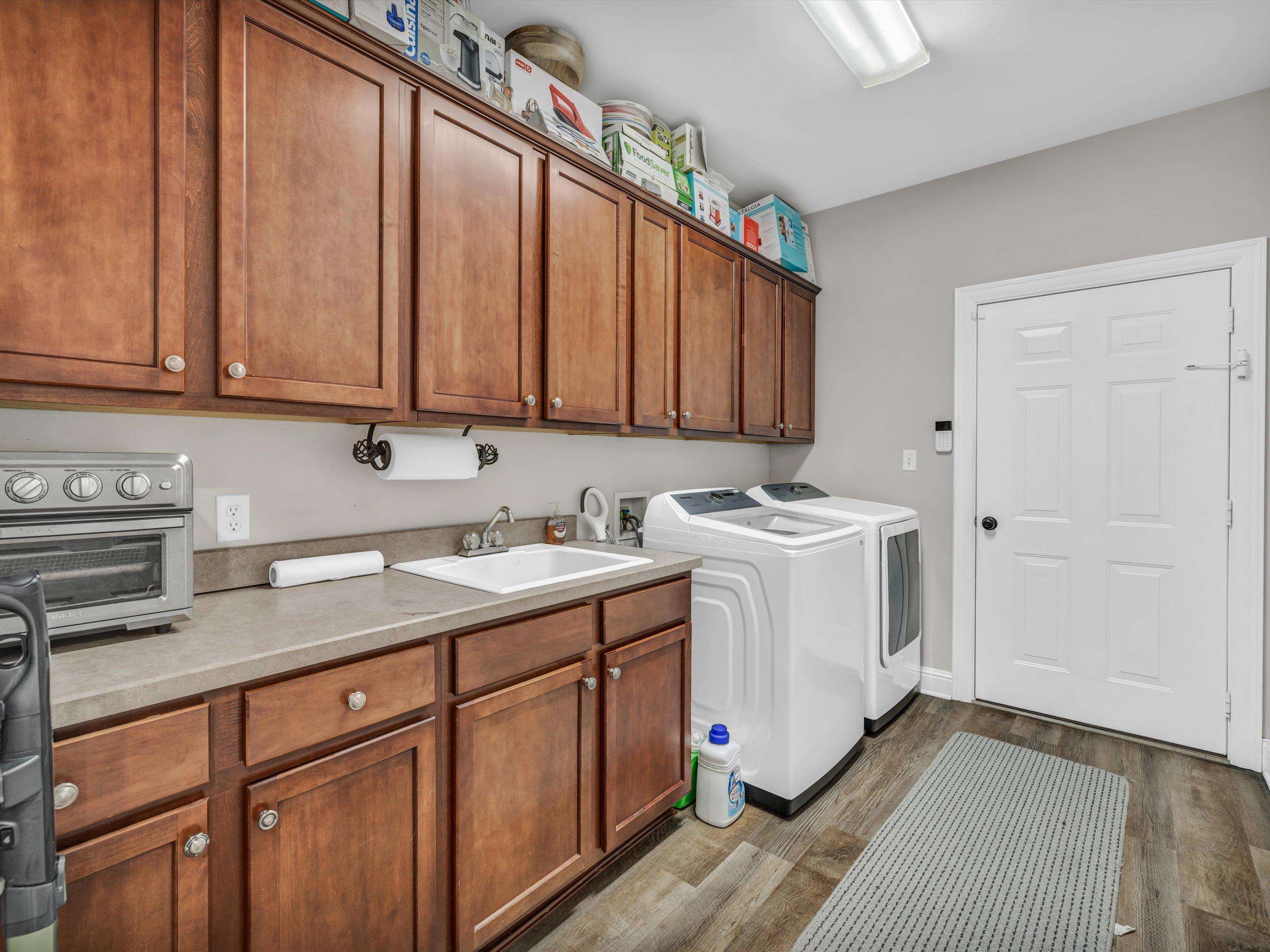 4549 Oakhurst Bend, Owensboro, Kentucky 42303, 4 Bedrooms Bedrooms, ,3 BathroomsBathrooms,Single Family Residence,For Sale,Oakhurst Bend,88529
