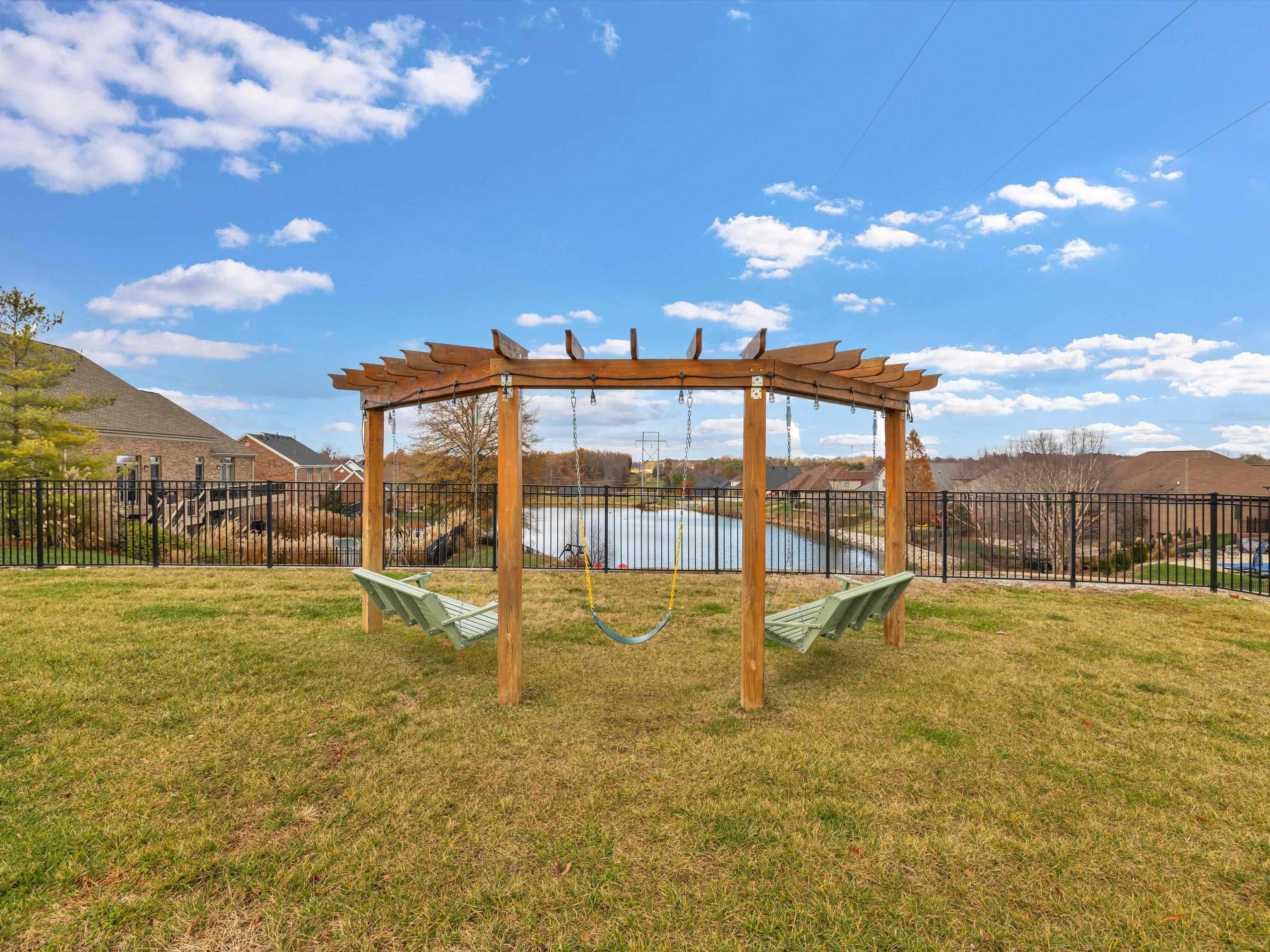 4549 Oakhurst Bend, Owensboro, Kentucky 42303, 4 Bedrooms Bedrooms, ,3 BathroomsBathrooms,Single Family Residence,For Sale,Oakhurst Bend,88529