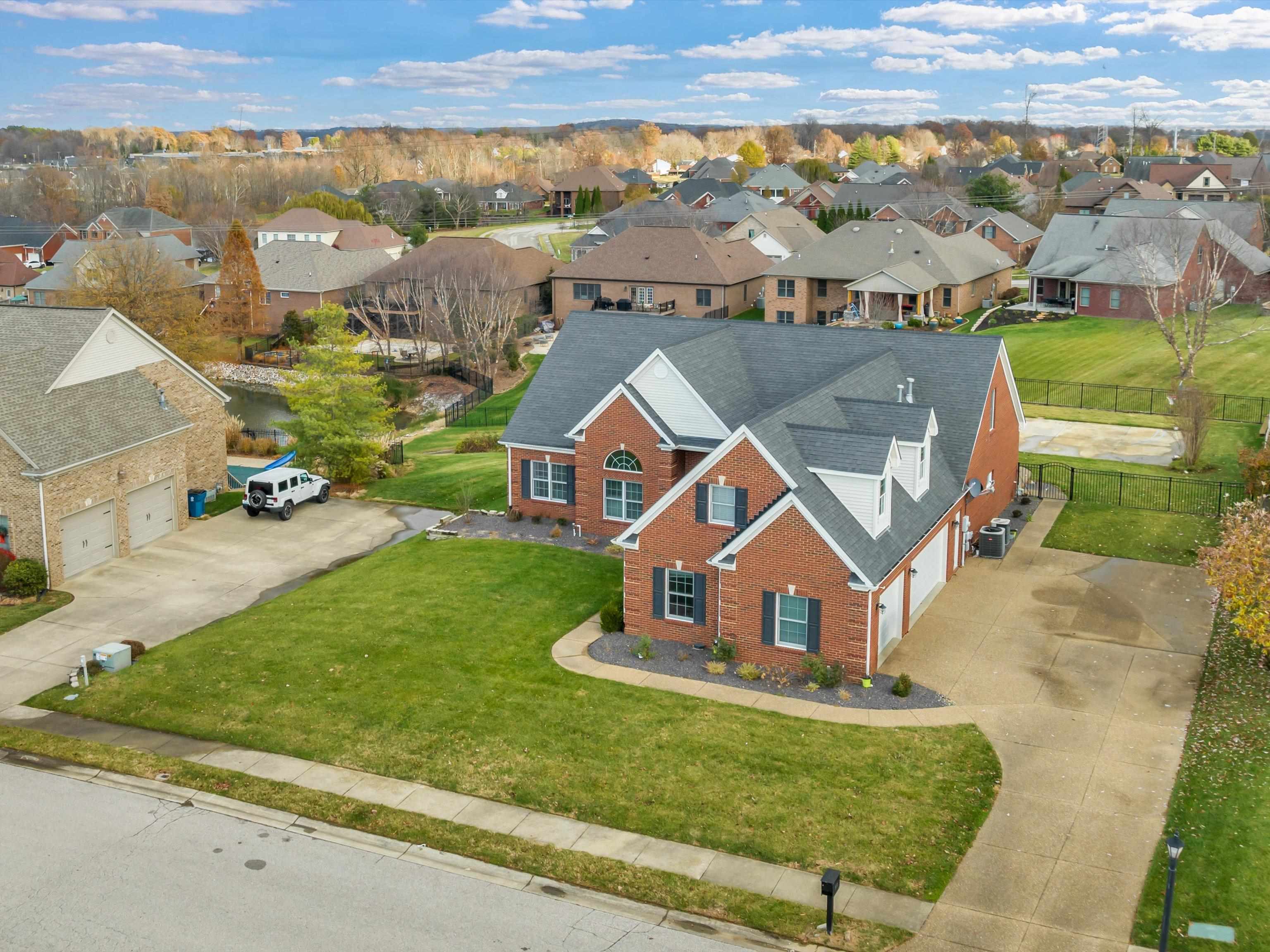 4549 Oakhurst Bend, Owensboro, Kentucky 42303, 4 Bedrooms Bedrooms, ,3 BathroomsBathrooms,Single Family Residence,For Sale,Oakhurst Bend,88529