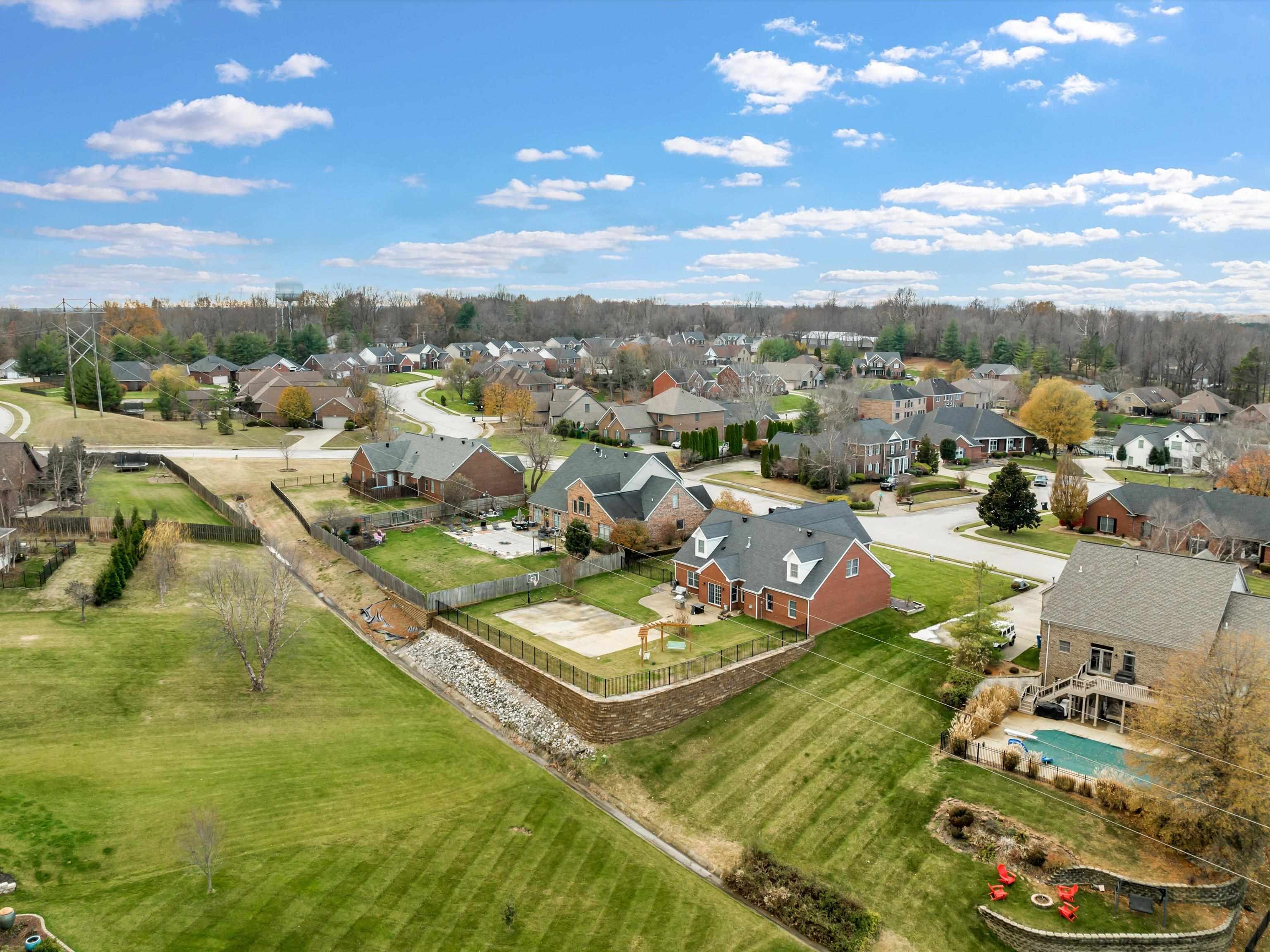 4549 Oakhurst Bend, Owensboro, Kentucky 42303, 4 Bedrooms Bedrooms, ,3 BathroomsBathrooms,Single Family Residence,For Sale,Oakhurst Bend,88529