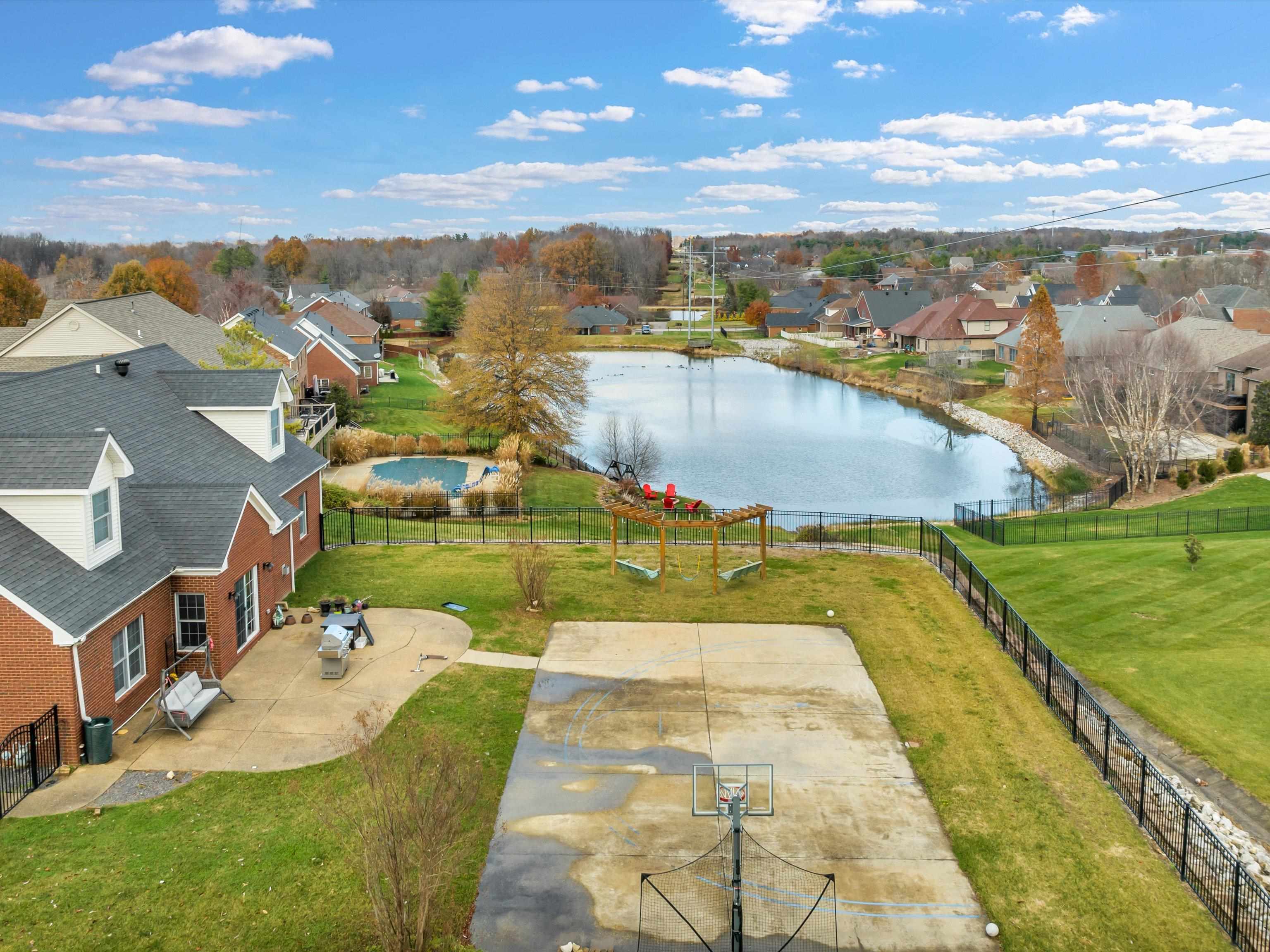 4549 Oakhurst Bend, Owensboro, Kentucky 42303, 4 Bedrooms Bedrooms, ,3 BathroomsBathrooms,Single Family Residence,For Sale,Oakhurst Bend,88529