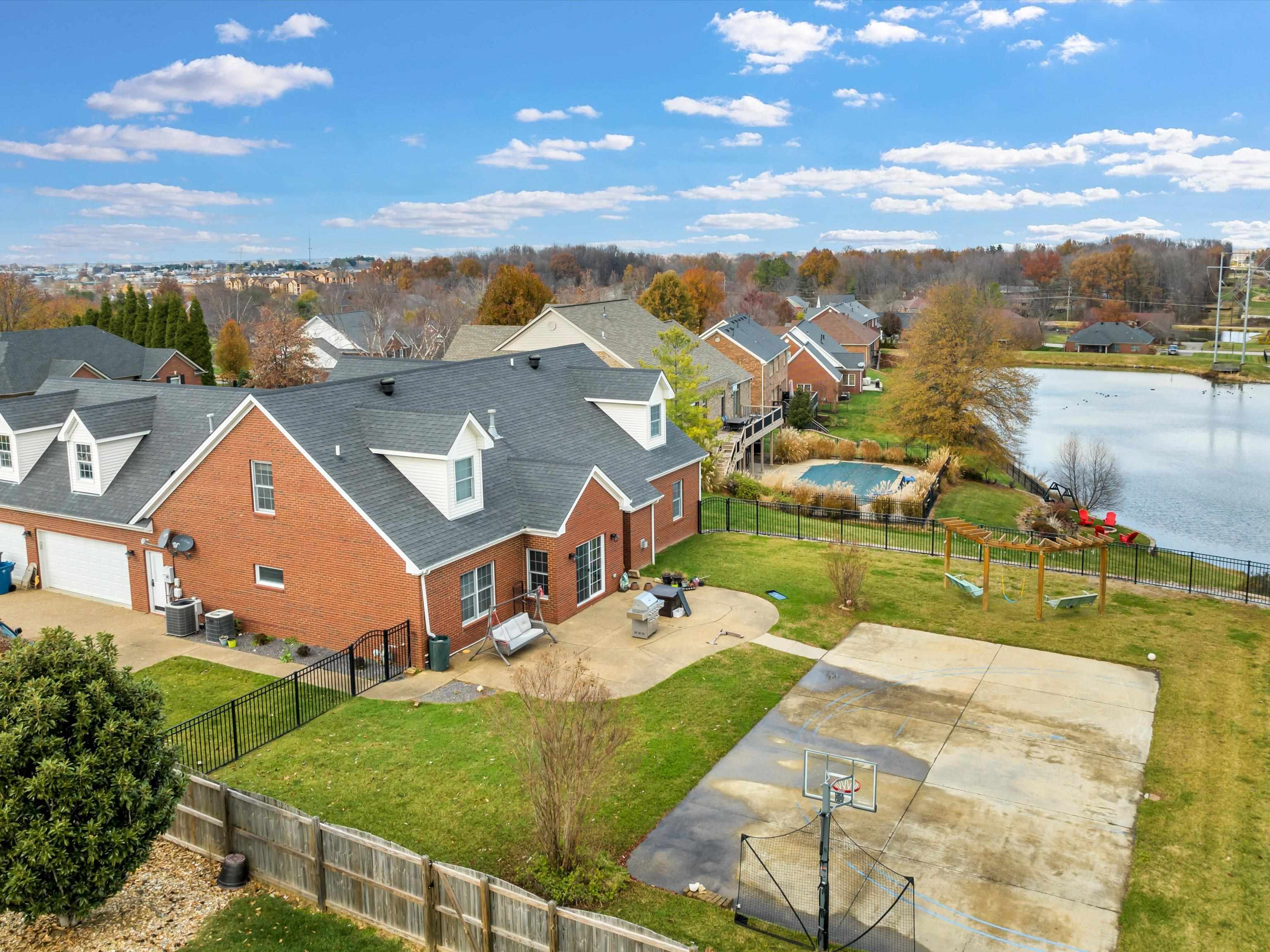 4549 Oakhurst Bend, Owensboro, Kentucky 42303, 4 Bedrooms Bedrooms, ,3 BathroomsBathrooms,Single Family Residence,For Sale,Oakhurst Bend,88529