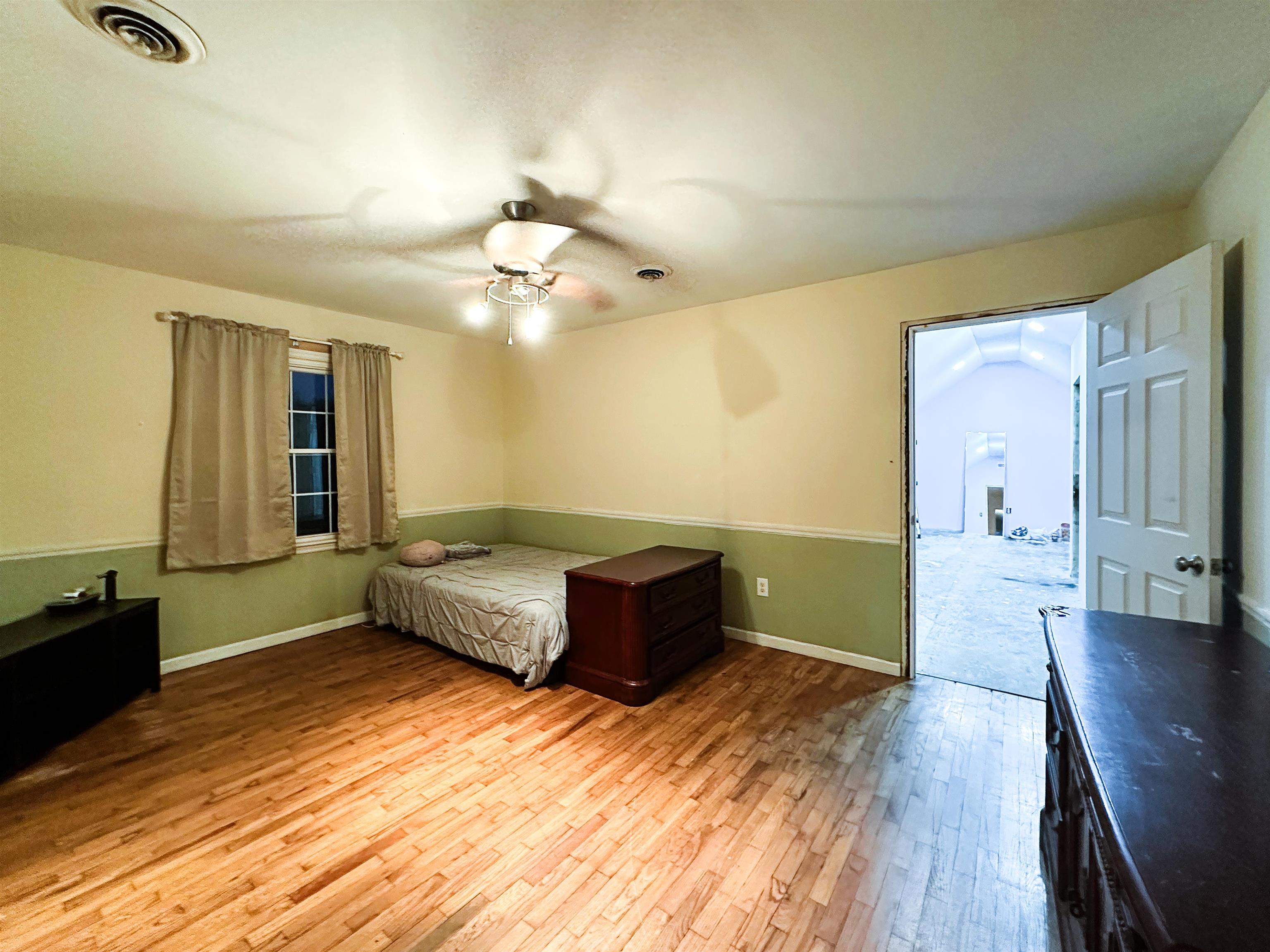 1121 Woodmere Ln, Owensboro, Kentucky 42303, 5 Bedrooms Bedrooms, ,2 BathroomsBathrooms,Single Family Residence,For Sale,Woodmere Ln,88531