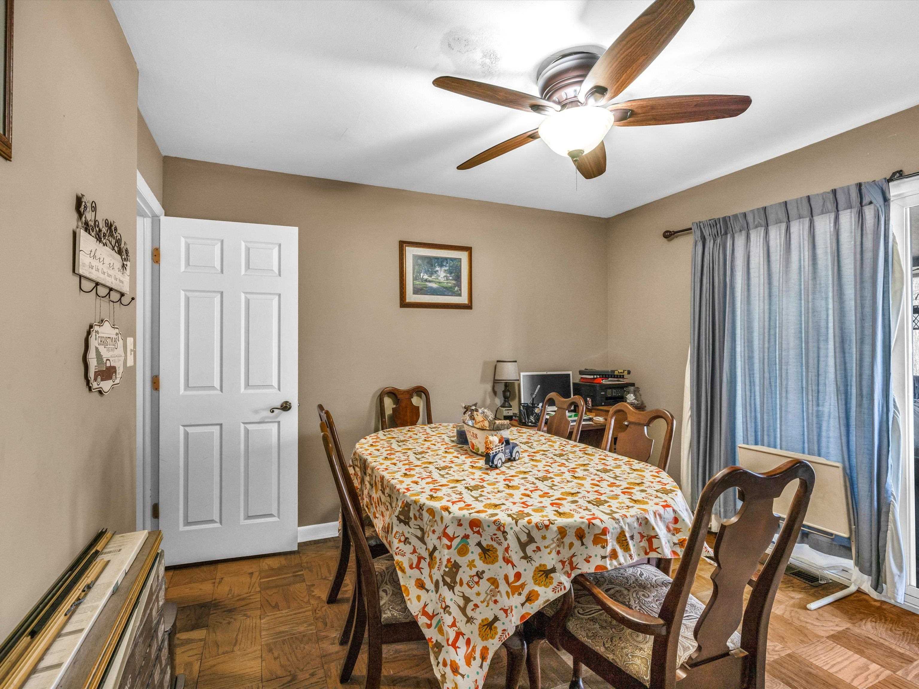 1919 Tomy Lee Ct, Owensboro, Kentucky 42301, 4 Bedrooms Bedrooms, ,2 BathroomsBathrooms,Single Family Residence,For Sale,Tomy Lee Ct,88533
