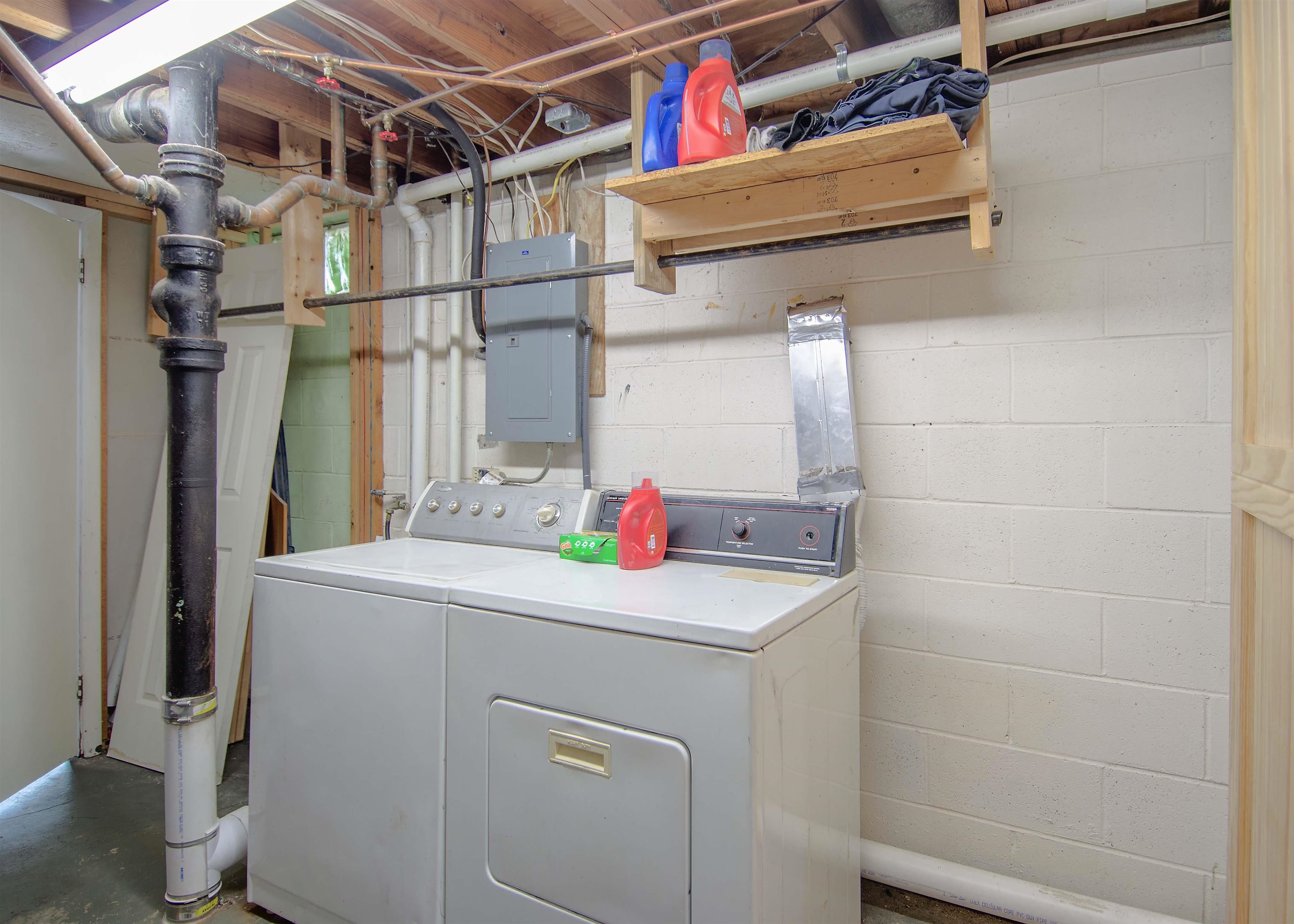 1331 Gilbert Ln, Owensboro, Kentucky 42303, 3 Bedrooms Bedrooms, ,2 BathroomsBathrooms,Single Family Residence,For Sale,Gilbert Ln,88534