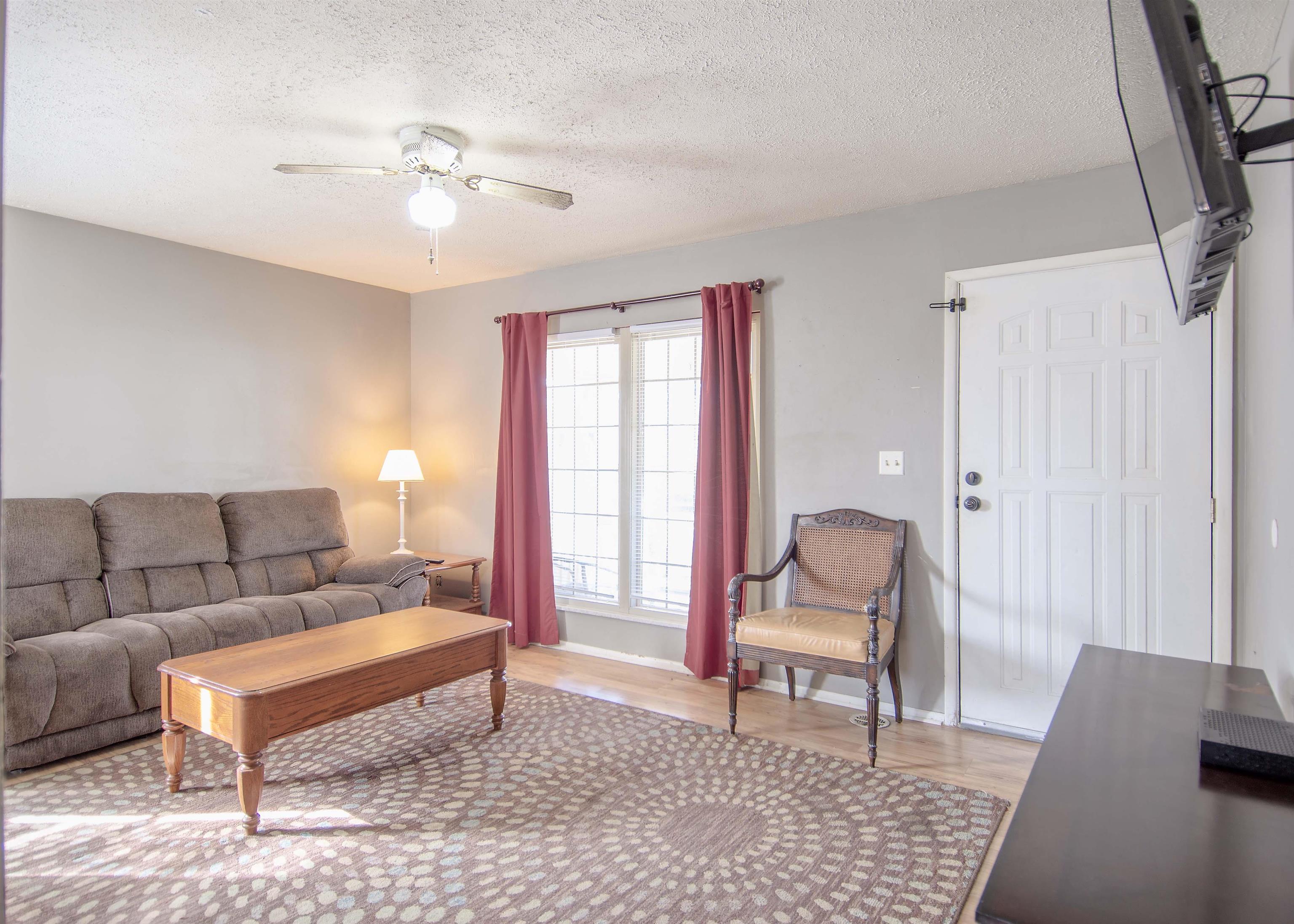 1331 Gilbert Ln, Owensboro, Kentucky 42303, 3 Bedrooms Bedrooms, ,2 BathroomsBathrooms,Single Family Residence,For Sale,Gilbert Ln,88534