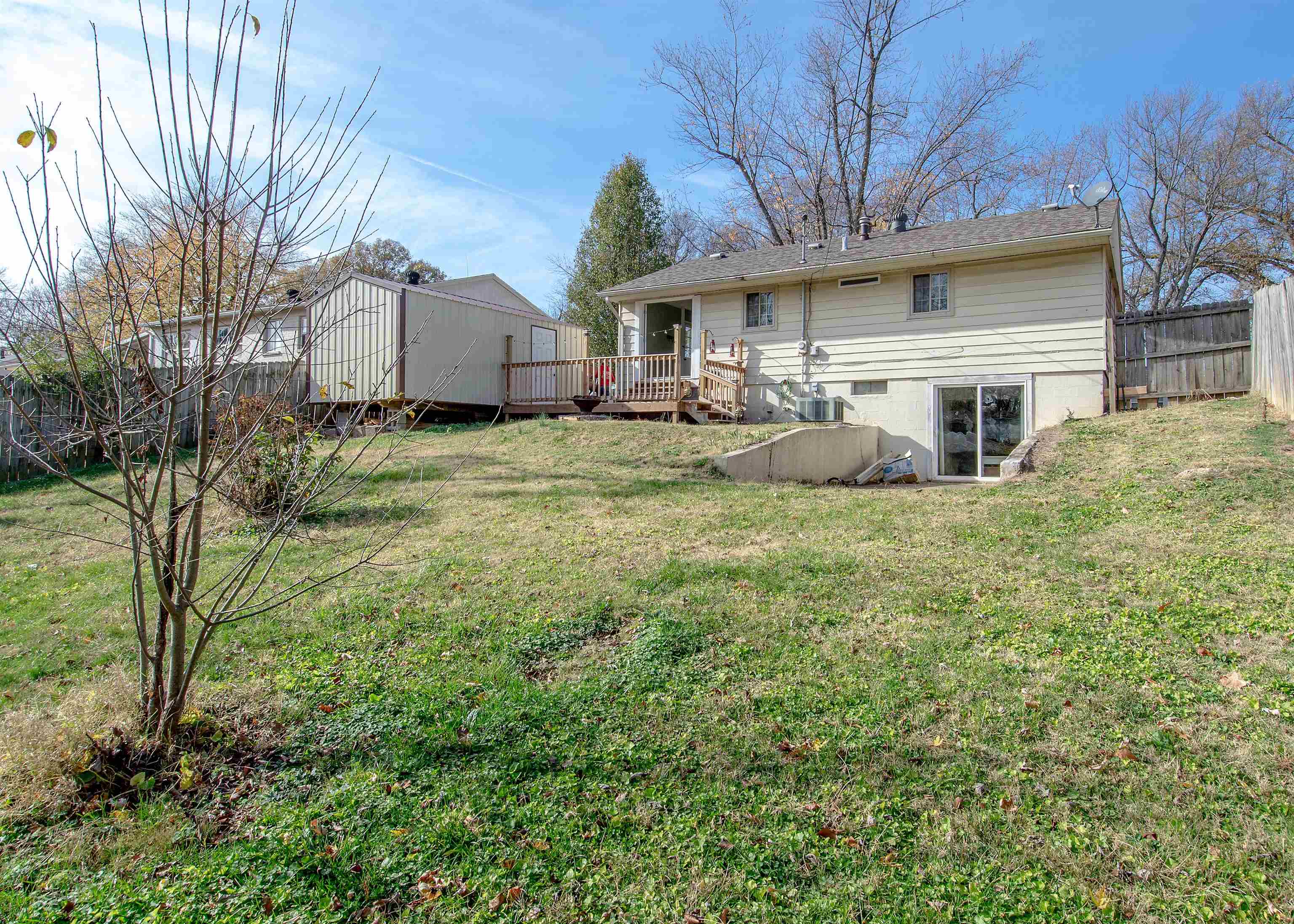 1331 Gilbert Ln, Owensboro, Kentucky 42303, 3 Bedrooms Bedrooms, ,2 BathroomsBathrooms,Single Family Residence,For Sale,Gilbert Ln,88534