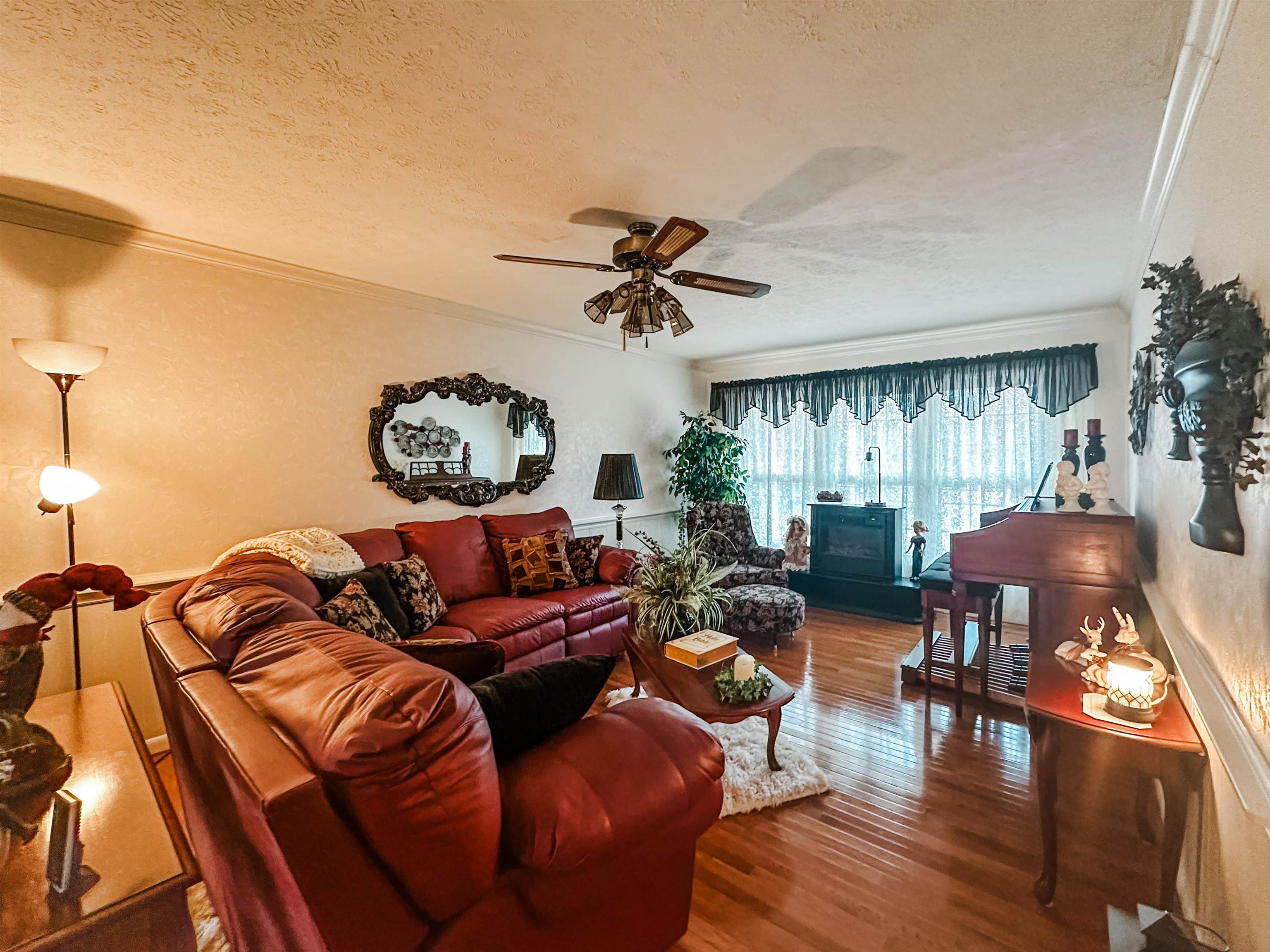 215 Meadowlawn dr, Beaver Dam, Kentucky 42320, 3 Bedrooms Bedrooms, ,1 BathroomBathrooms,Single Family Residence,For Sale,Meadowlawn dr,88547
