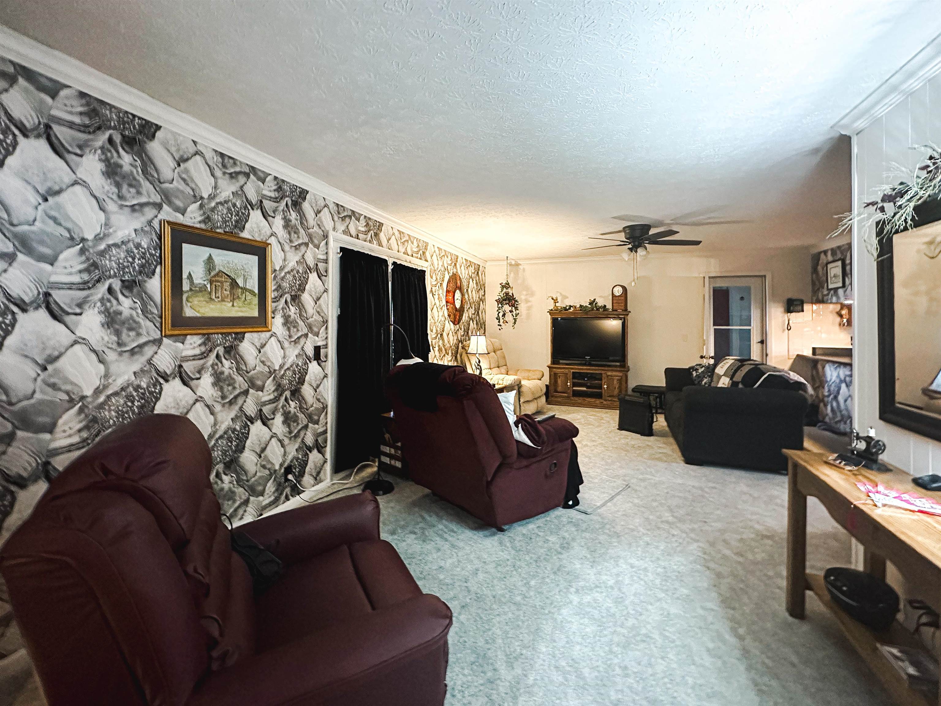 215 Meadowlawn dr, Beaver Dam, Kentucky 42320, 3 Bedrooms Bedrooms, ,1 BathroomBathrooms,Single Family Residence,For Sale,Meadowlawn dr,88547